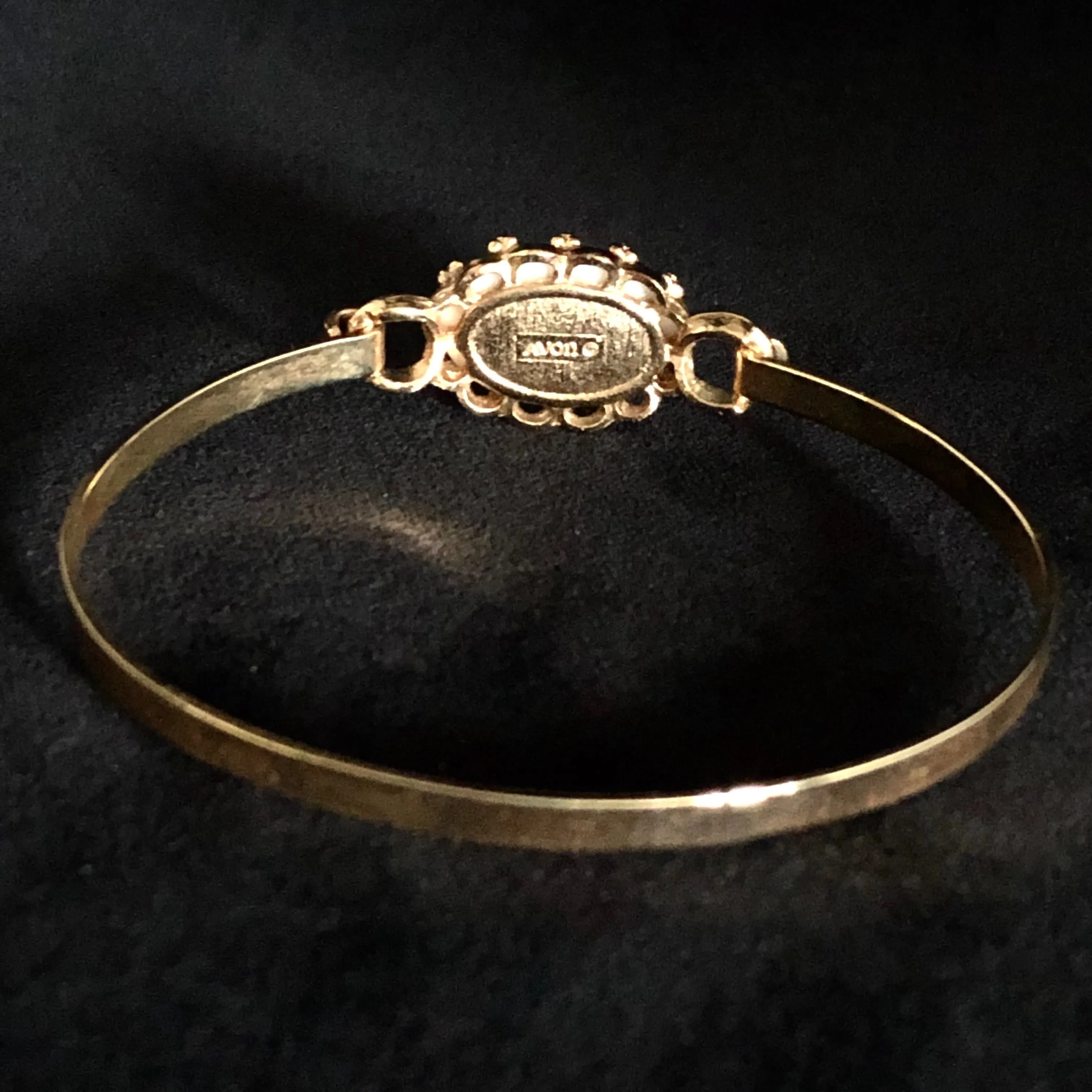 1975 Avon French Flowers Bracelet