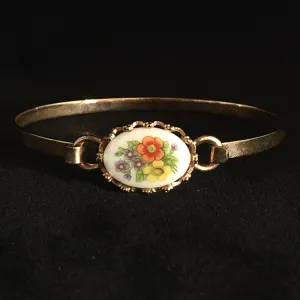 1975 Avon French Flowers Bracelet