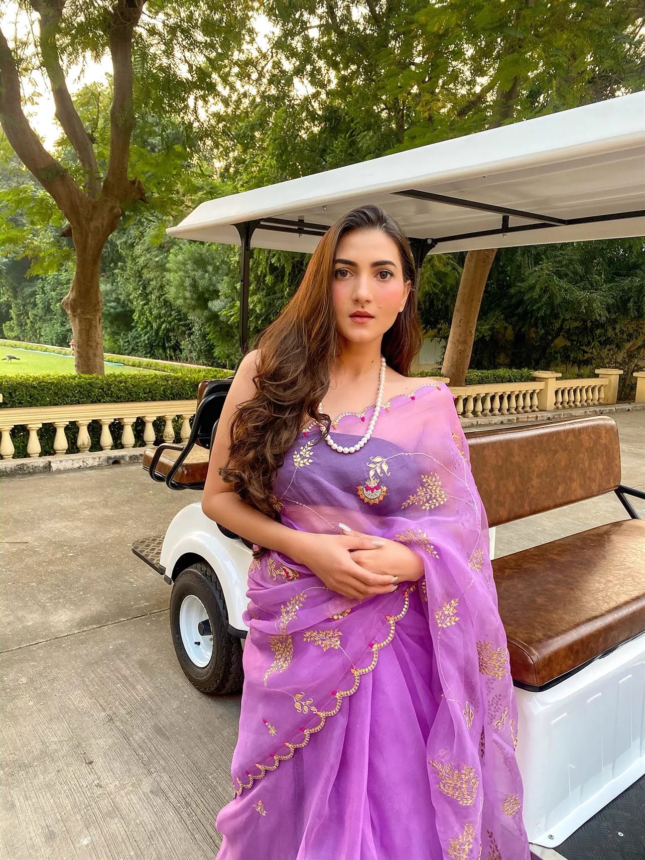Aarti Sethia Studio    I   Purple Hand Embroidered Gota Patti Jaal Saree Set