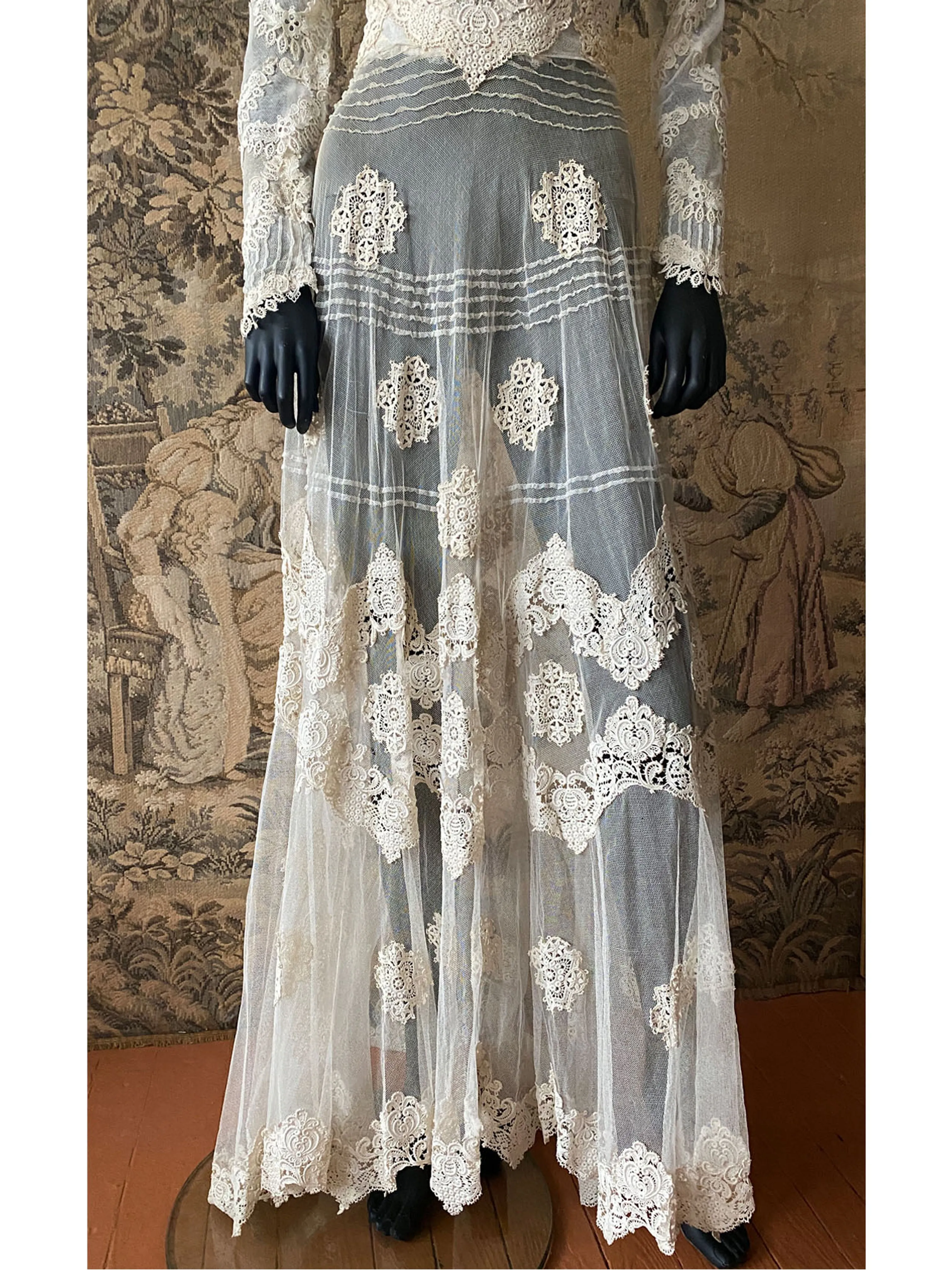 Antique Edwardian Circa 1912 Lace & Net Gown