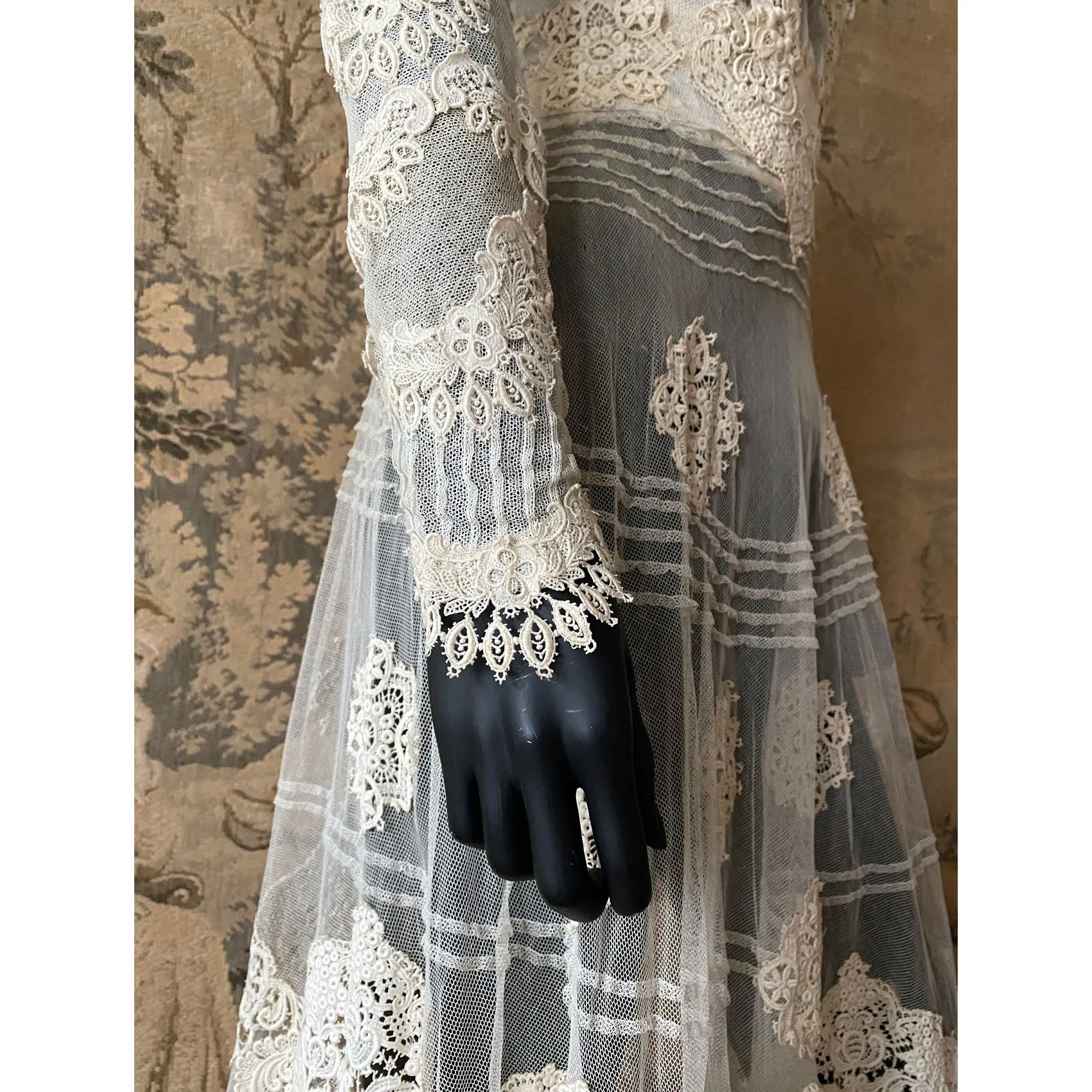 Antique Edwardian Circa 1912 Lace & Net Gown