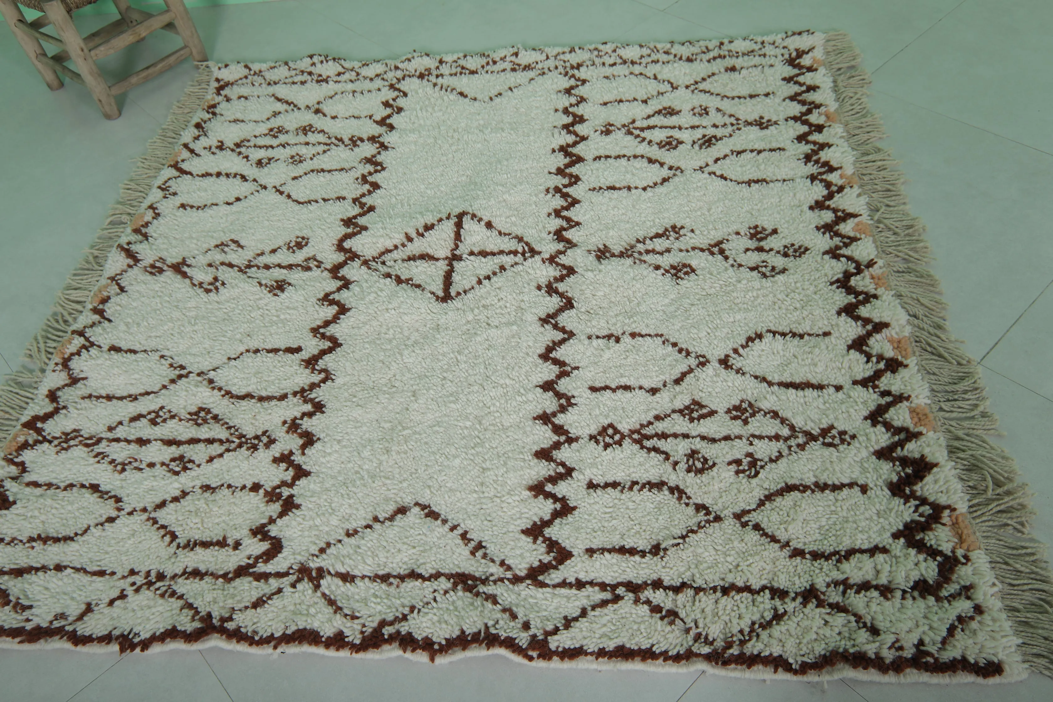 Azilal Moroccan Wool Rug - 5.1 x 5.1 Feet | Traditional Berber Design