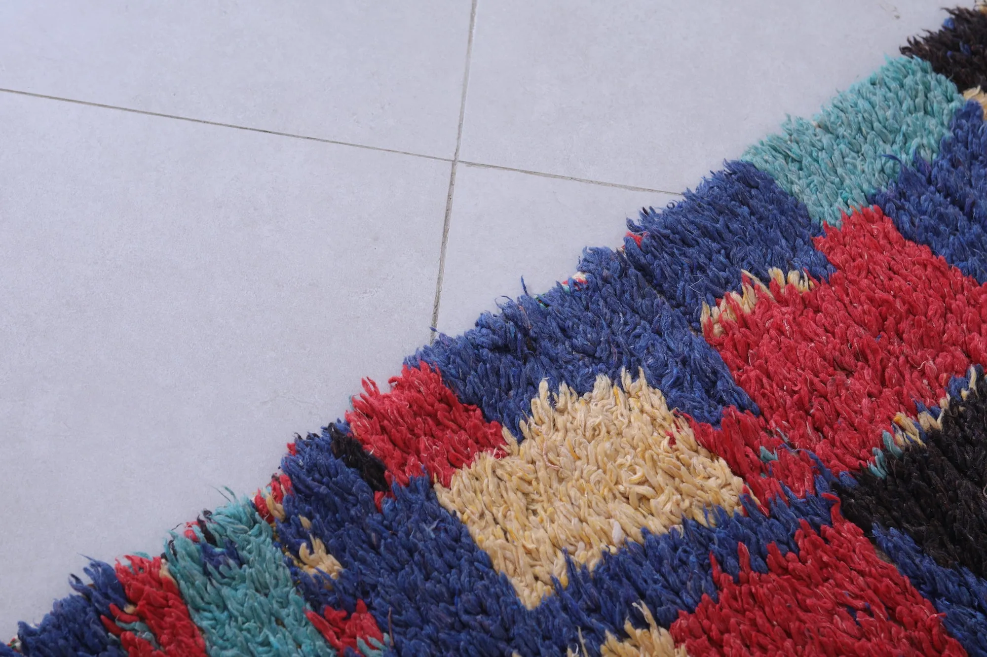Bohemian Checkered Rug - 4.5 x 8.2 Feet