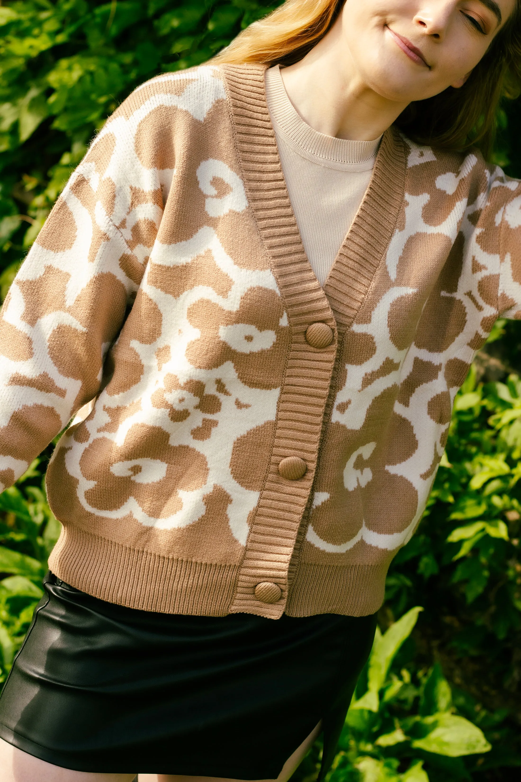 Bold Floral Outline Print Cardigan