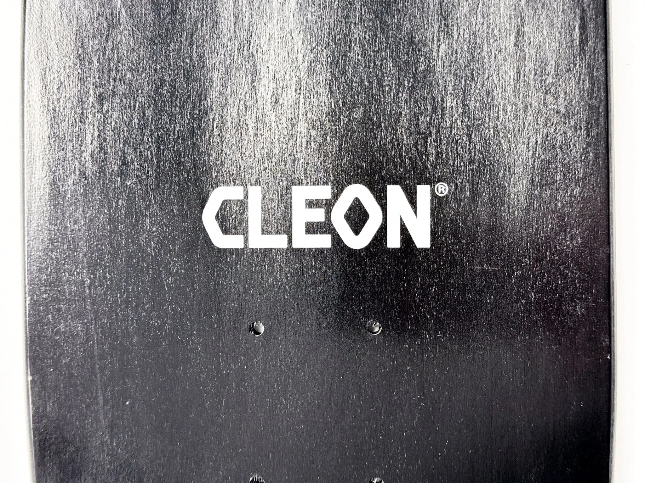 CLEON Skateboard Deck