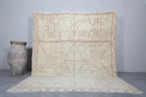 Cream Beni Ourain Moroccan Rug - 7.7 x 9.6 Feet | Handwoven Wool Rug