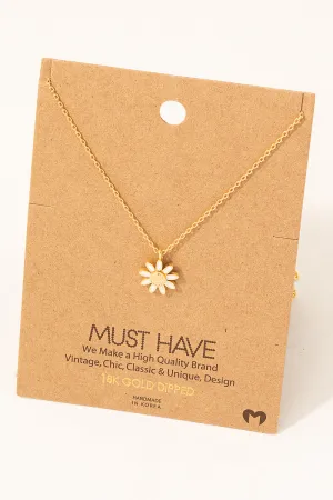 Dainty Daisy Flower Pendant Necklace in Gold