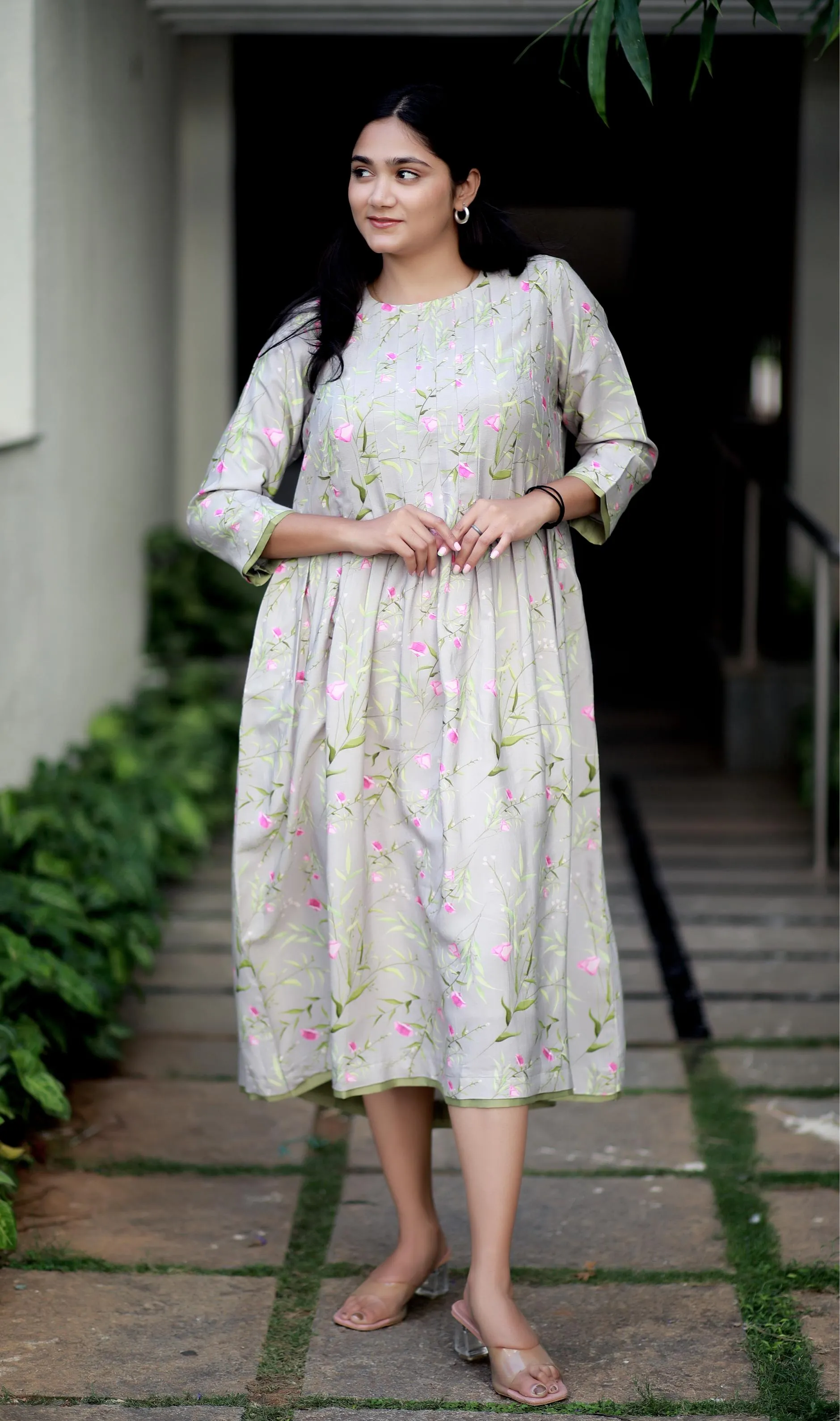 Dainty Dusk Light Grey Staple Silk Kurta With Floral Design Kurta/ Dress