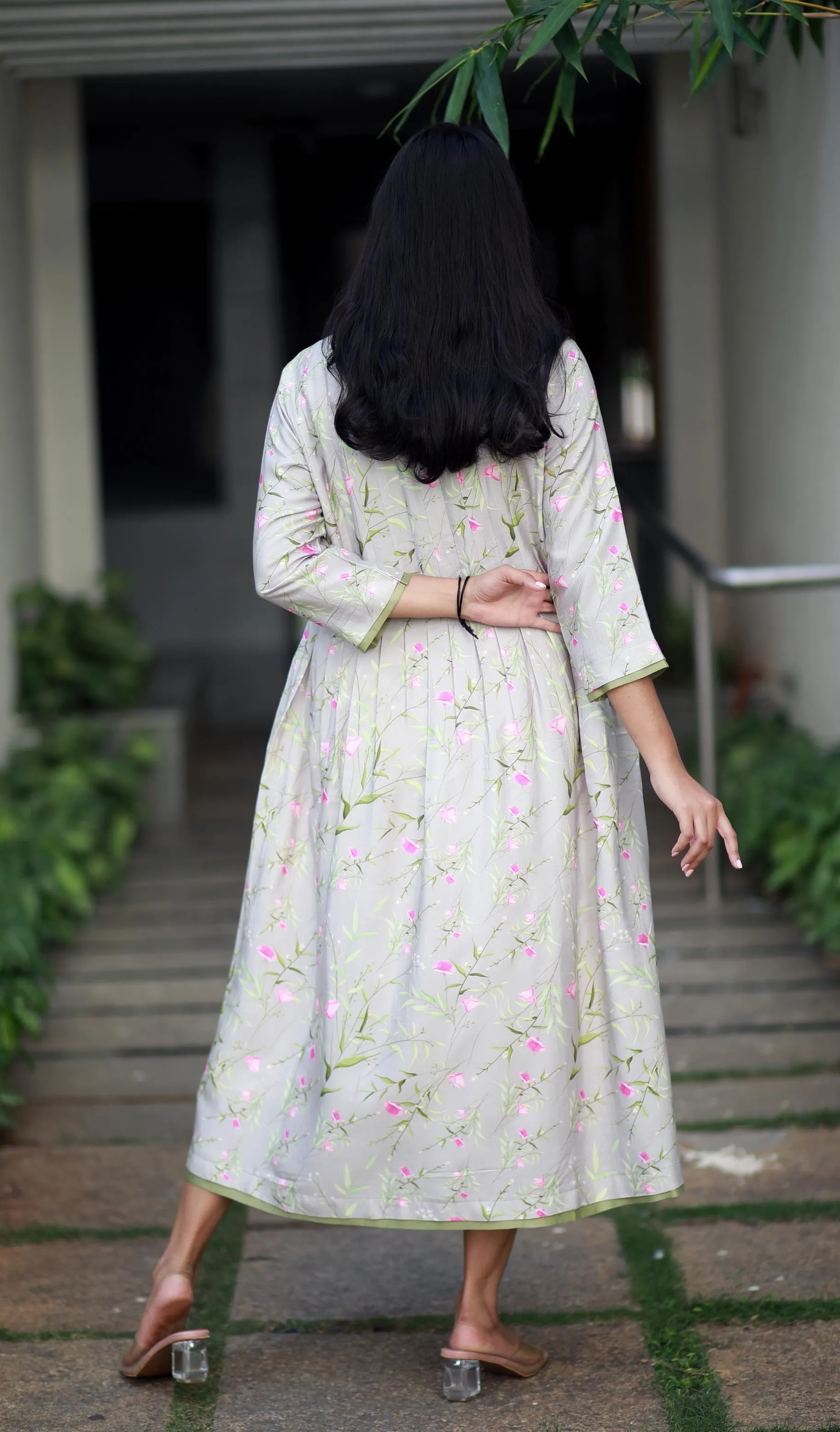 Dainty Dusk Light Grey Staple Silk Kurta With Floral Design Kurta/ Dress