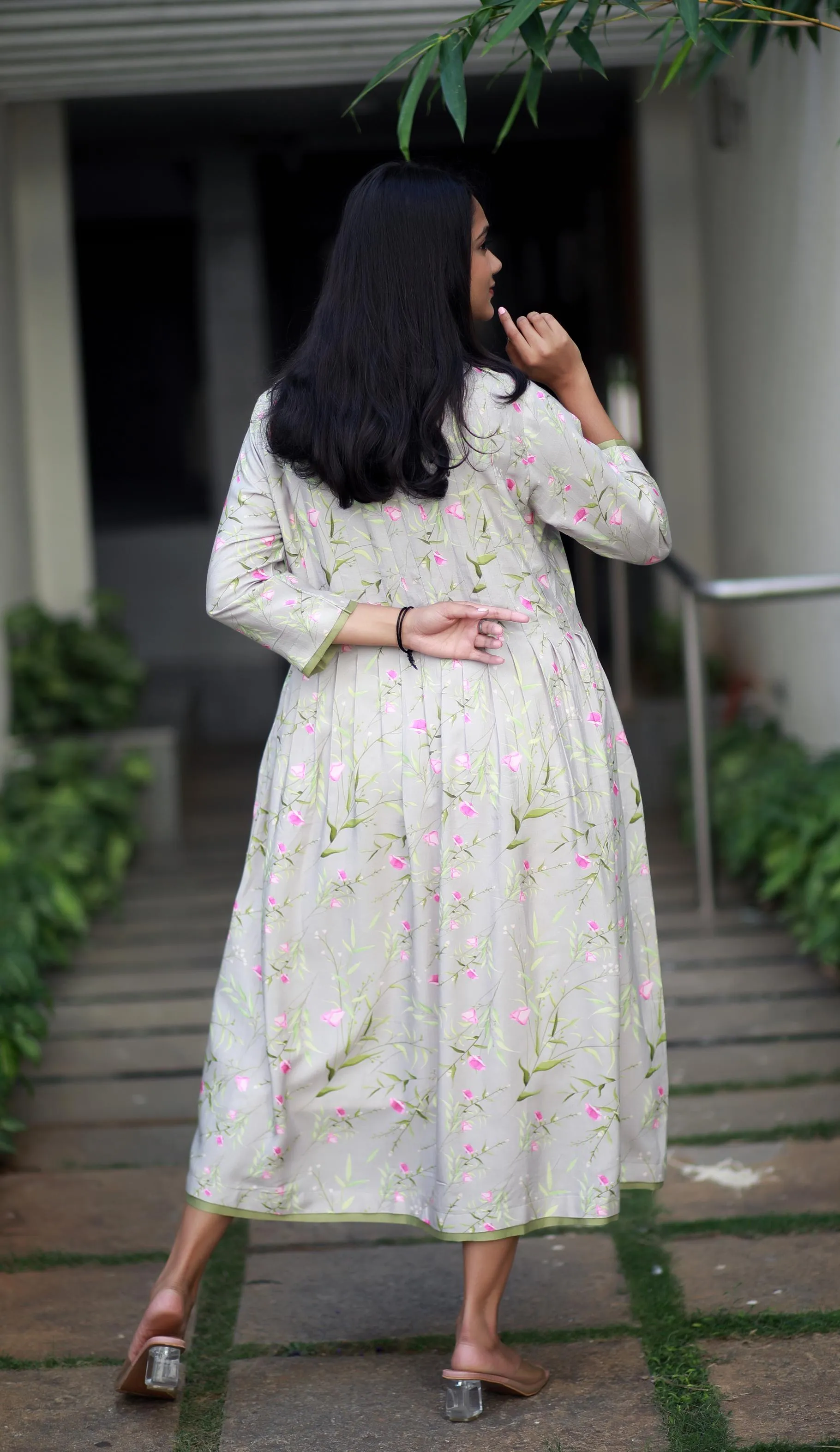 Dainty Dusk Light Grey Staple Silk Kurta With Floral Design Kurta/ Dress