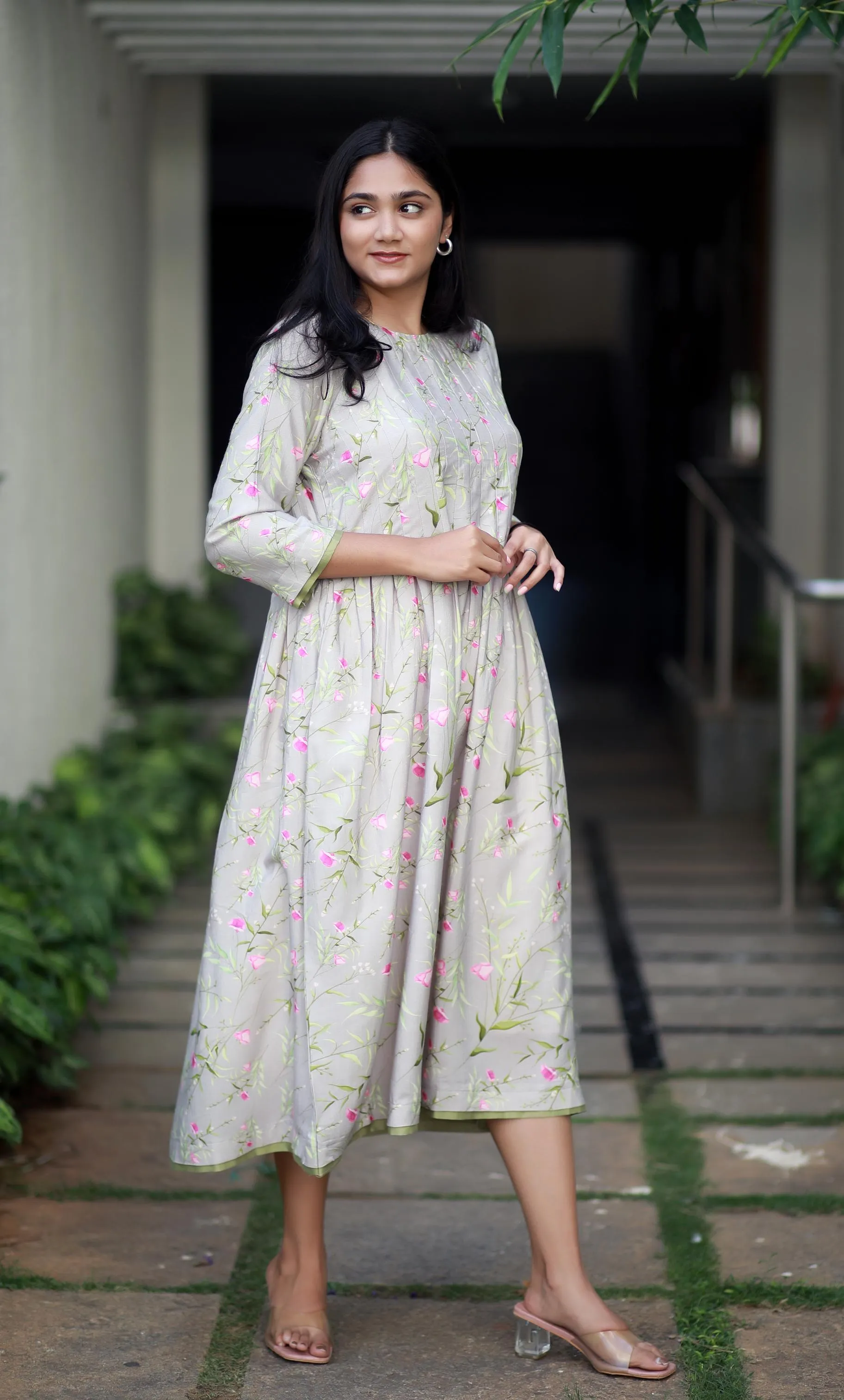Dainty Dusk Light Grey Staple Silk Kurta With Floral Design Kurta/ Dress