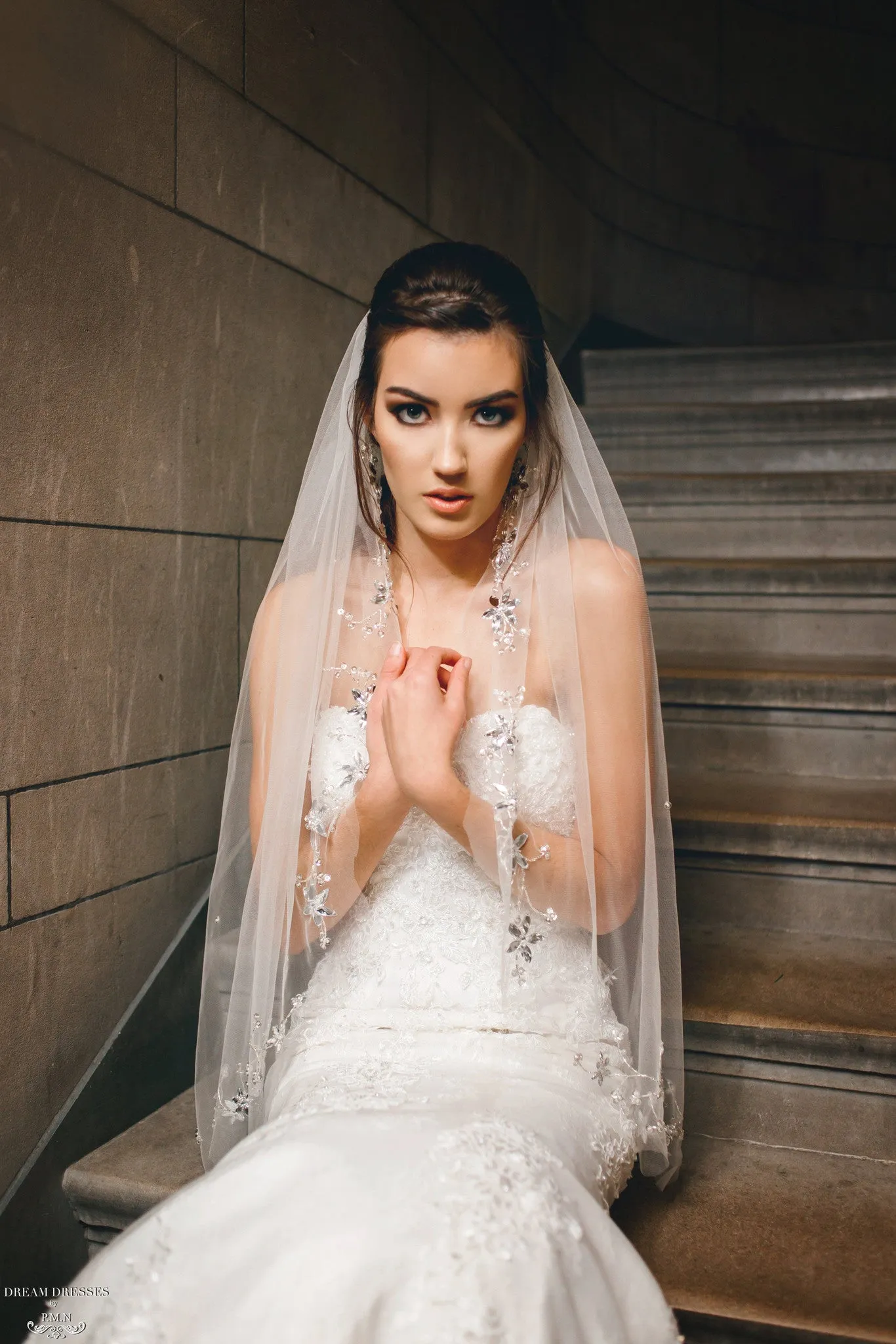 Embellished Fingertip Veil (#Karli)