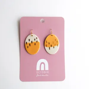 Field Dangles (Oval)