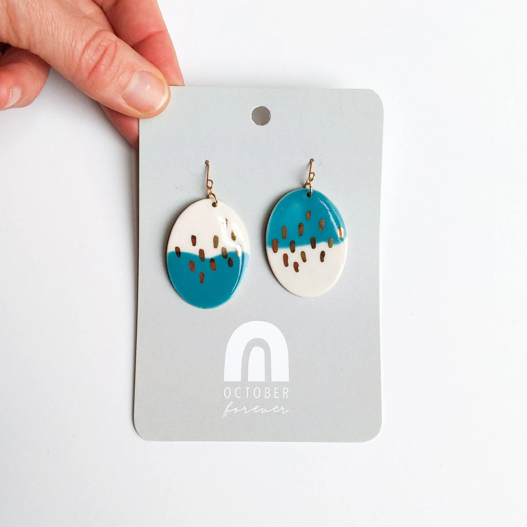 Field Dangles (Oval)