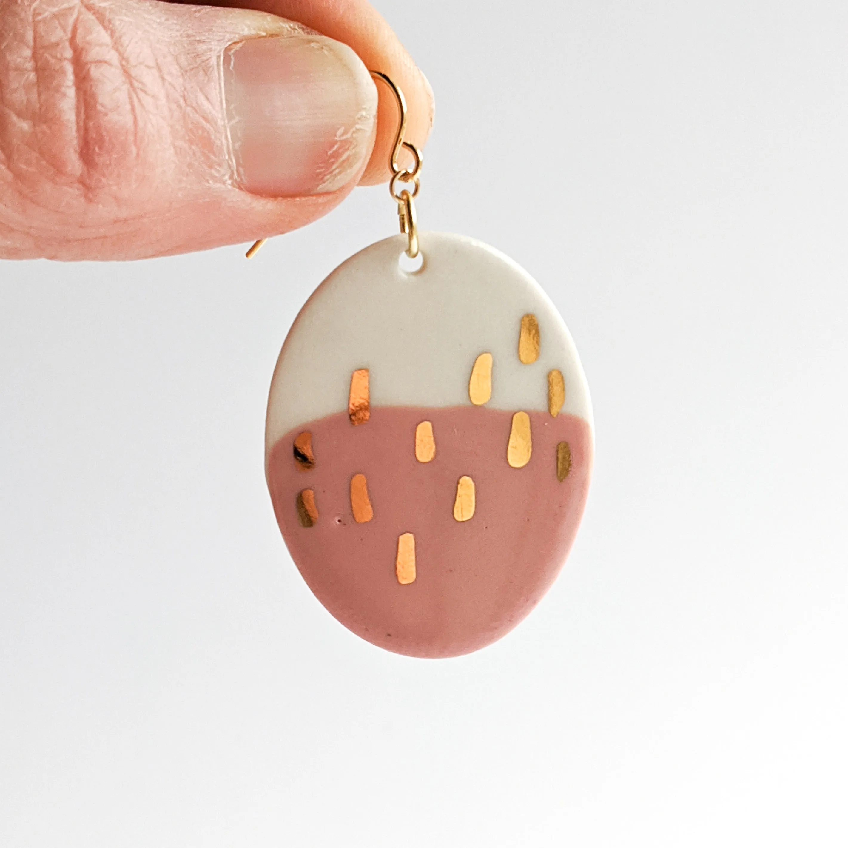 Field Dangles (Oval)