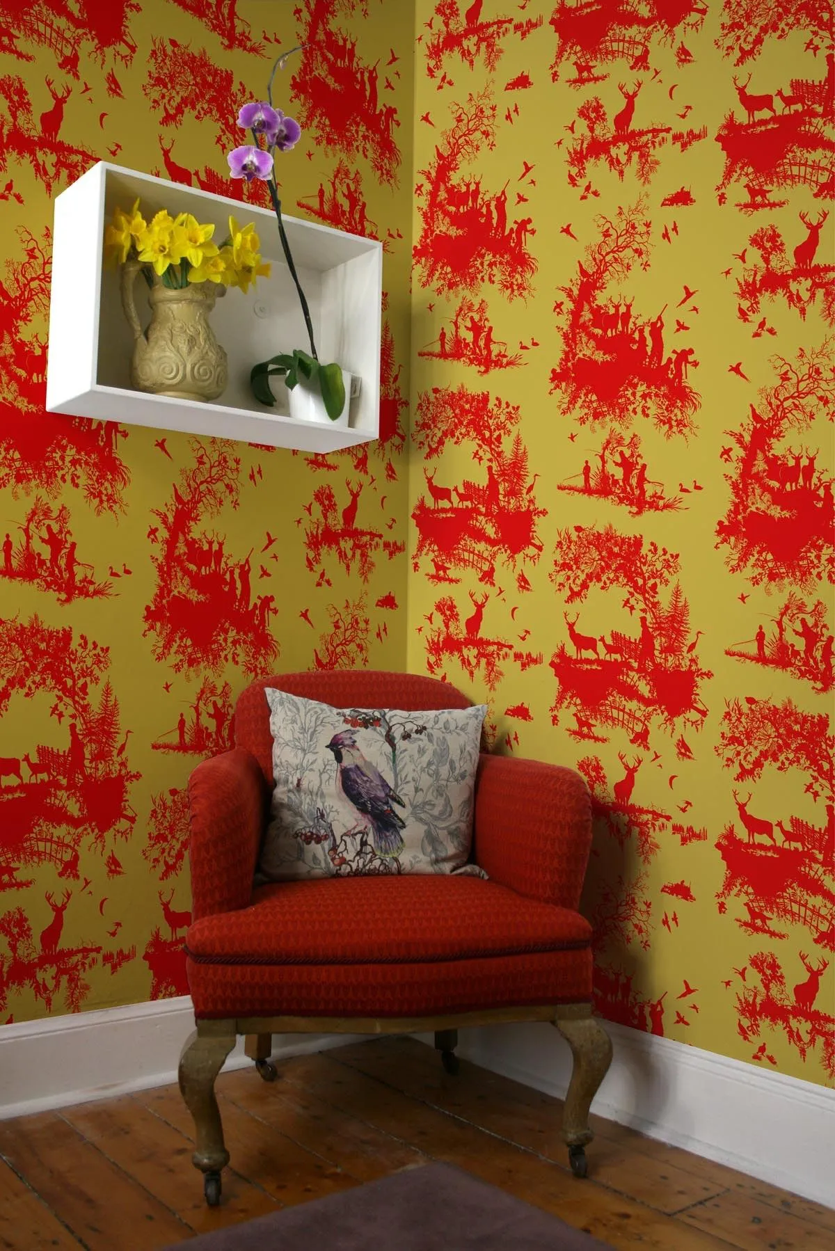 hunting toile wallpaper