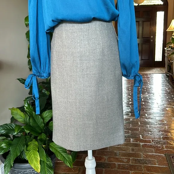 J Crew Wool pencil skirt sz2