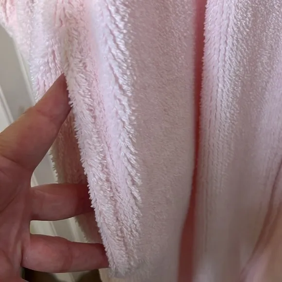 Kay Anna terry cotton, chenille robe. Size M. Full length. Long sleeves.