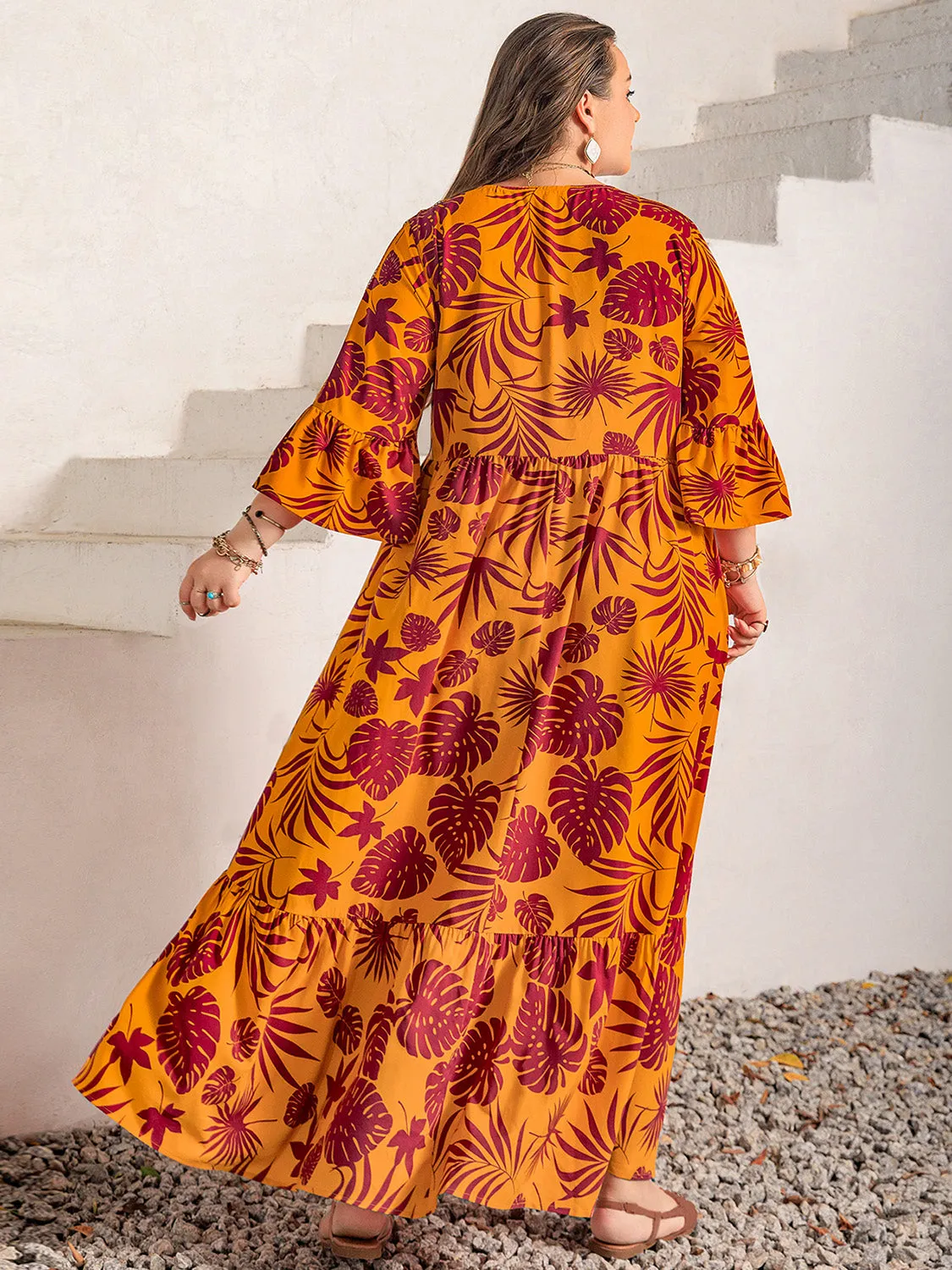 Lace Detail Printed V-Neck Maxi Dress