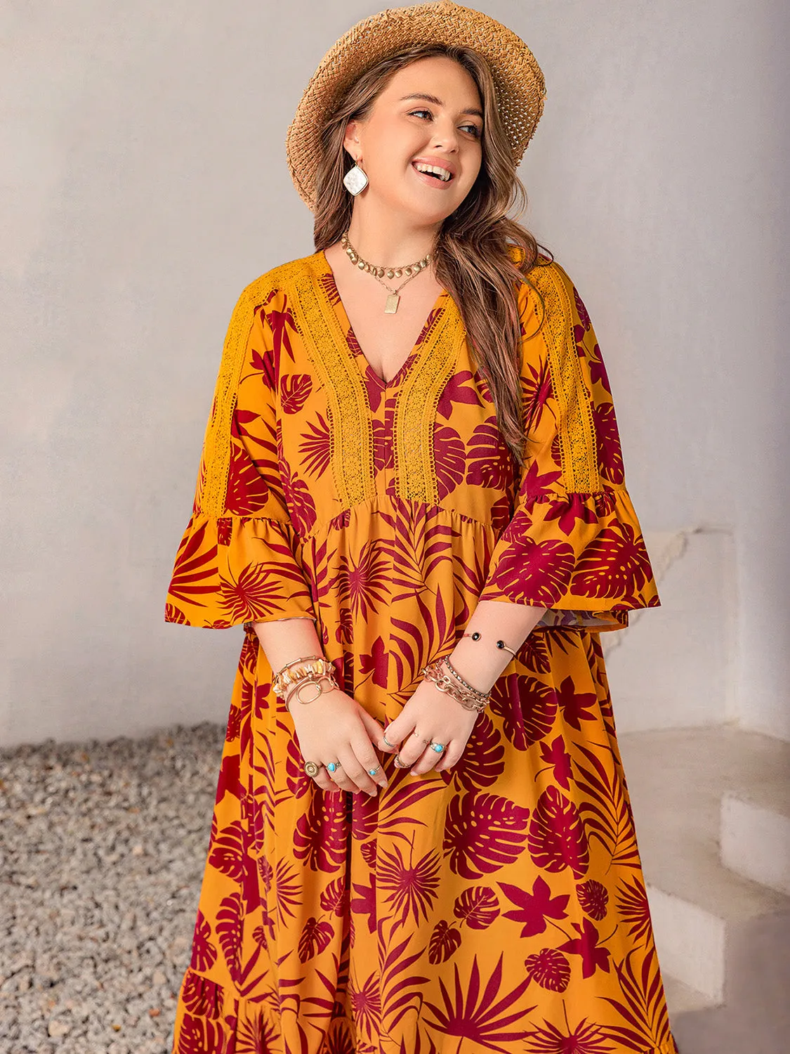 Lace Detail Printed V-Neck Maxi Dress
