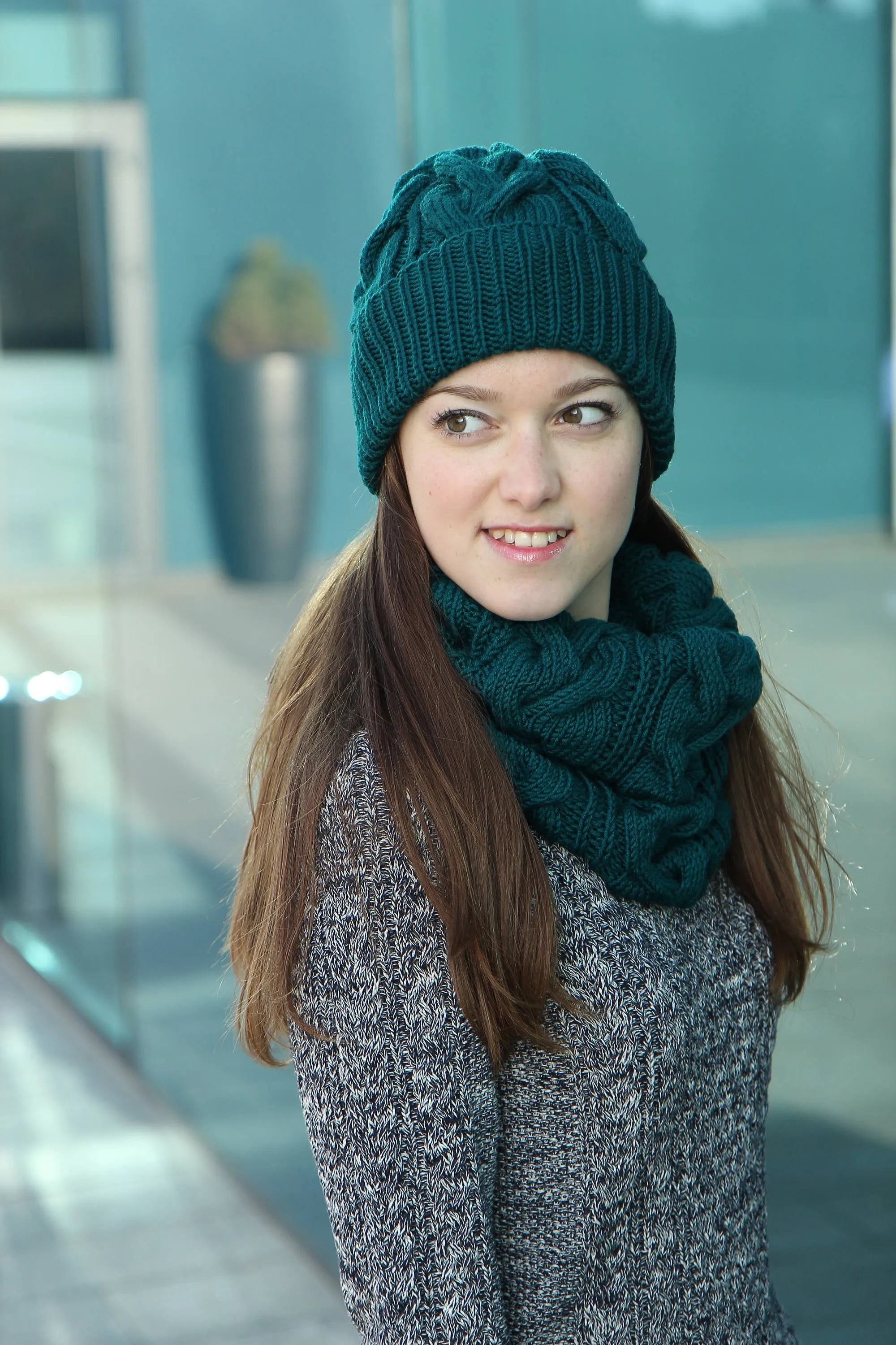 Luxurious Merino Wool Hand Knit Infinity Scarf