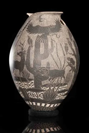 Mata Ortiz Pot With Etched Animals in Black Over Beige