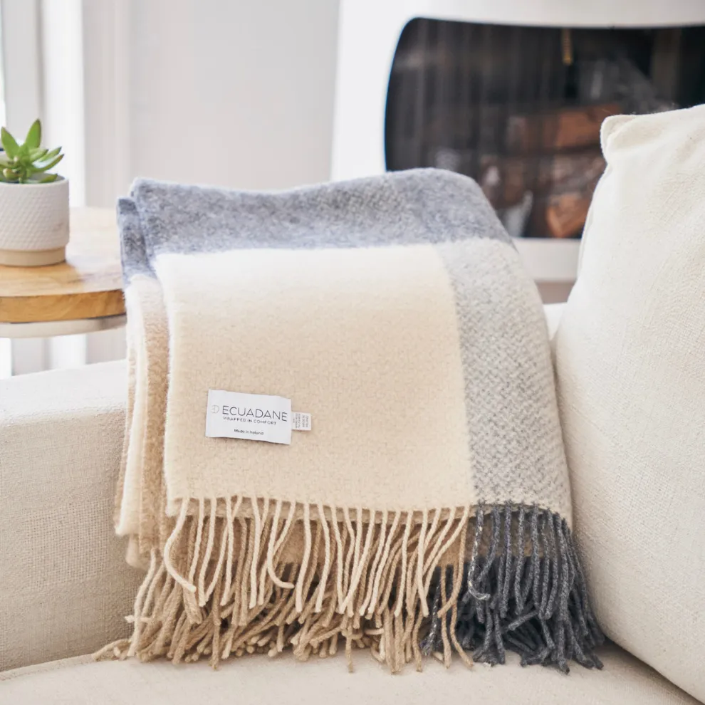 Merino Wool and Cashmere Throw - Aoife Willow
