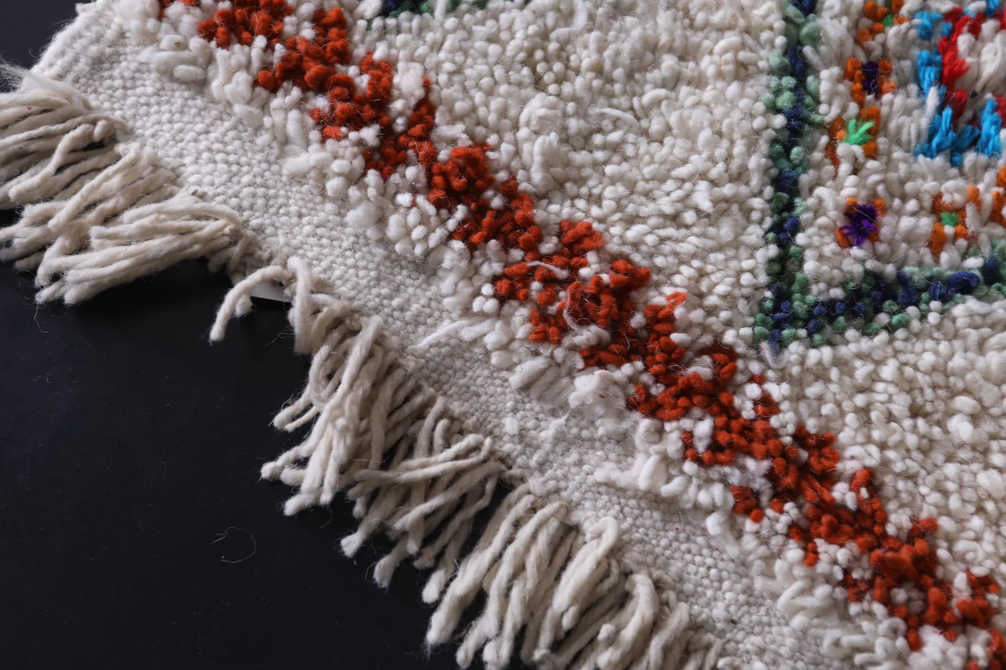 Moroccan Berber Rug - Handwoven 2.4 X 3.3 Feet | Geometric Design