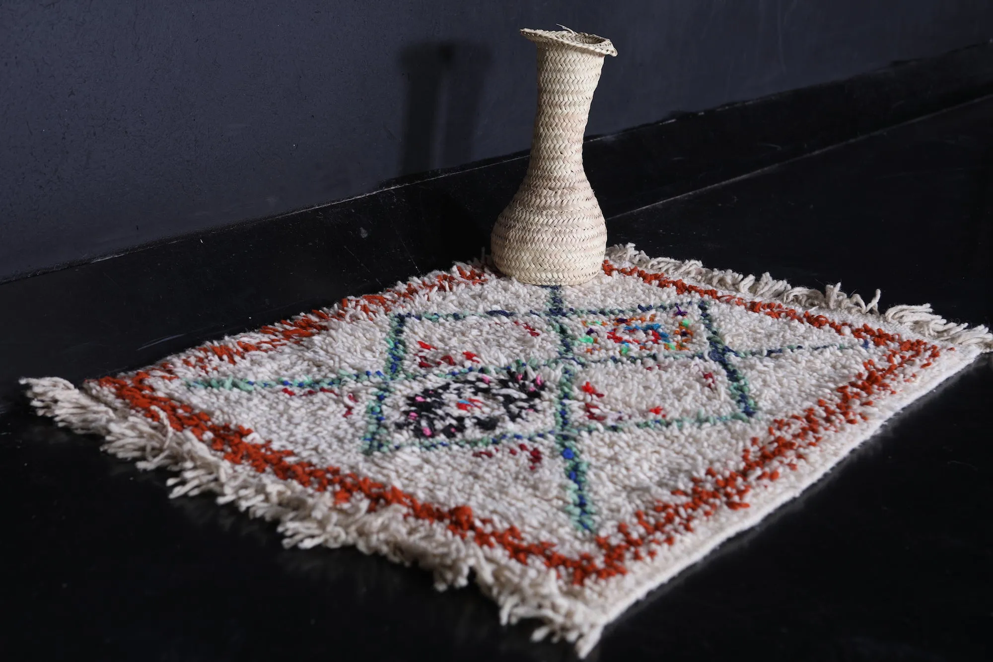 Moroccan Berber Rug - Handwoven 2.4 X 3.3 Feet | Geometric Design