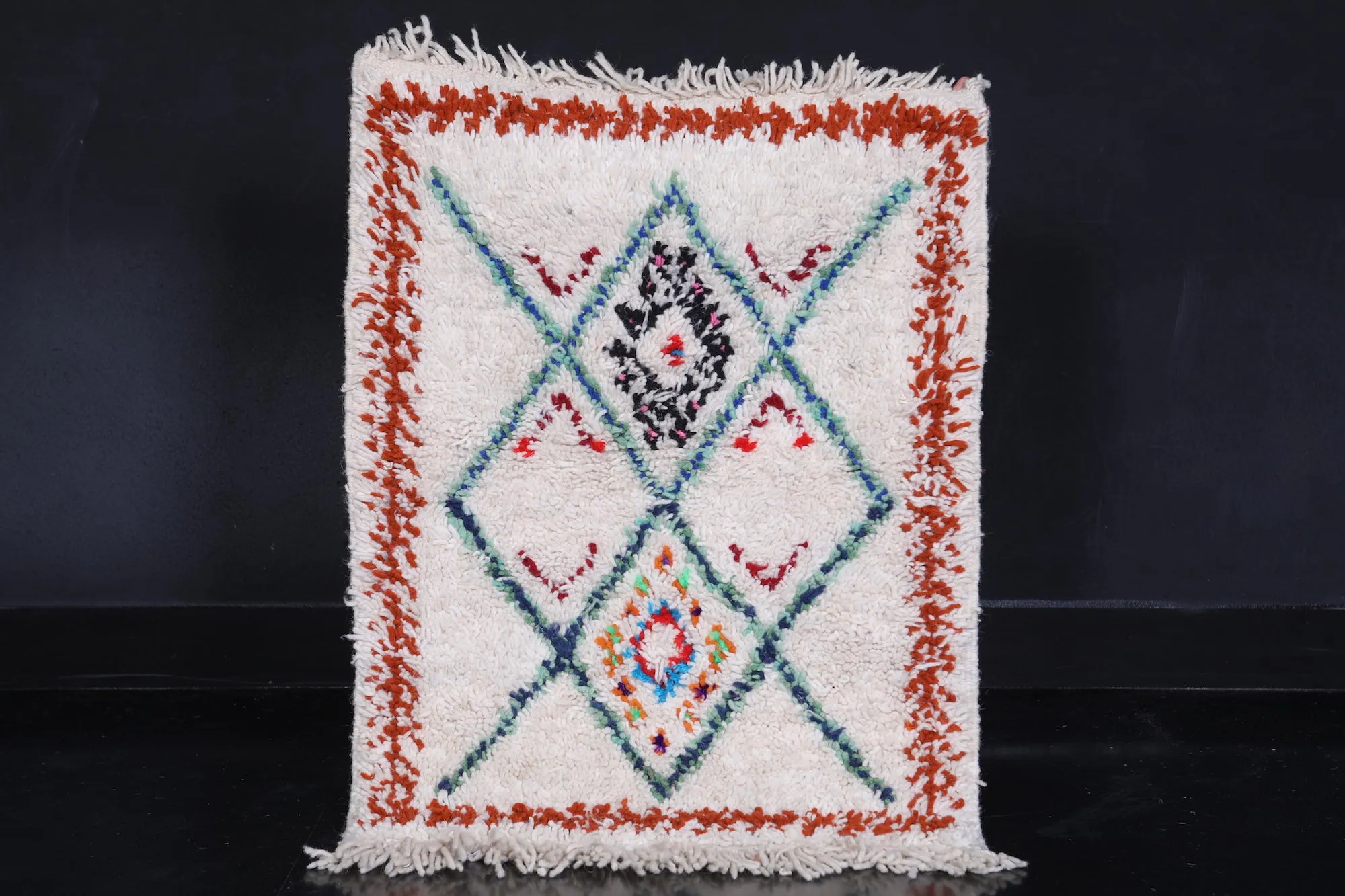 Moroccan Berber Rug - Handwoven 2.4 X 3.3 Feet | Geometric Design
