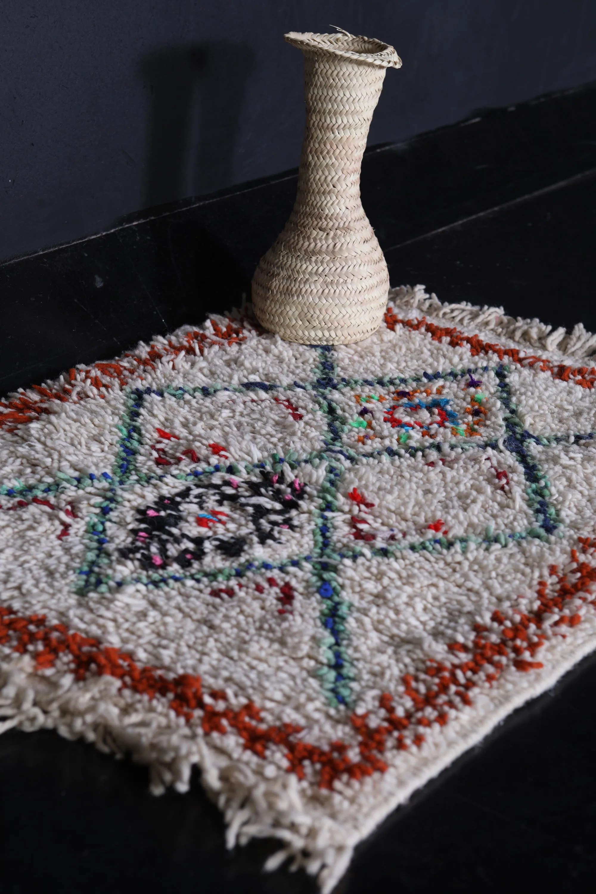 Moroccan Berber Rug - Handwoven 2.4 X 3.3 Feet | Geometric Design