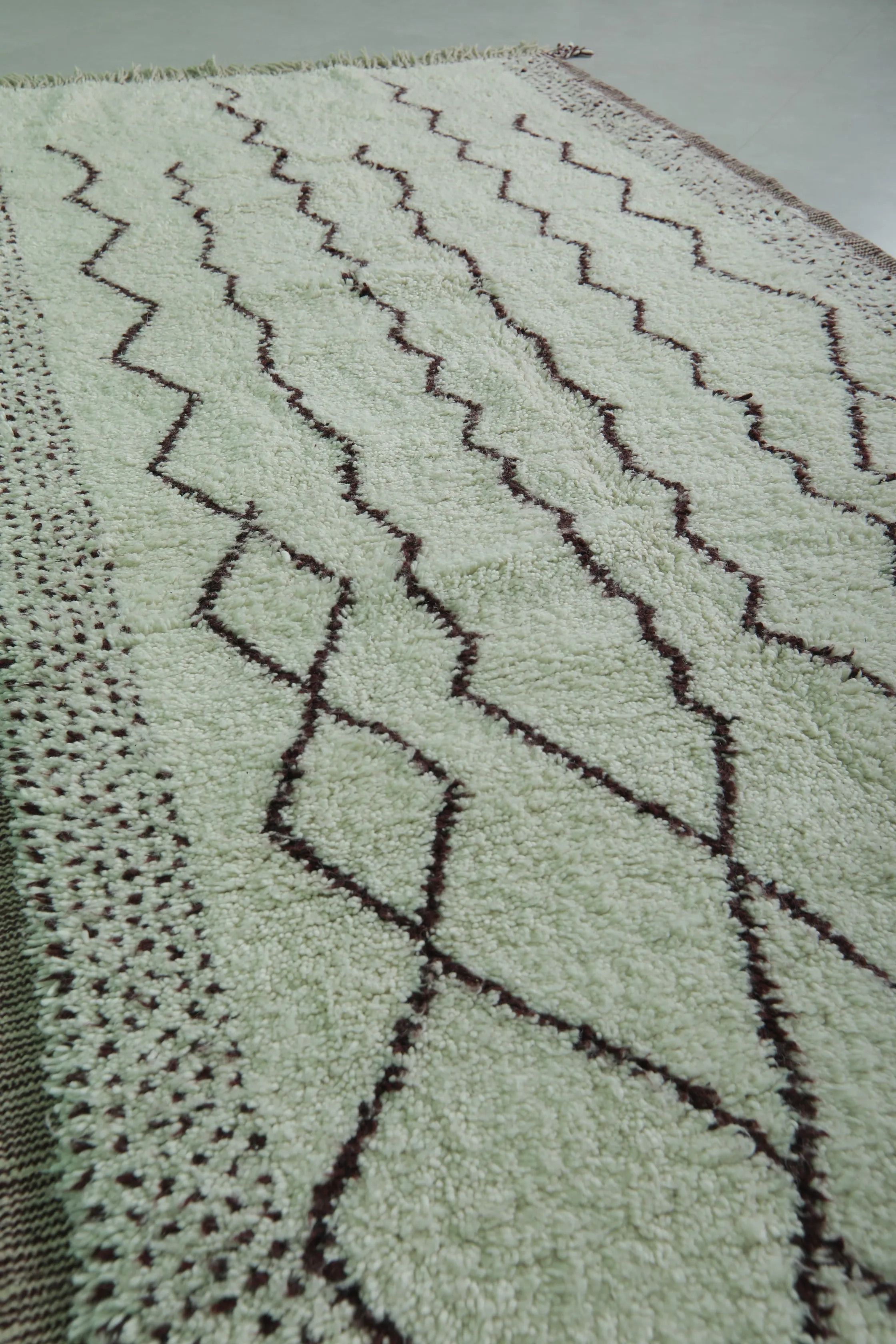 Moroccan Runner Rug - Handwoven 5.3 x 10.3 Feet | Elegant Berber Design