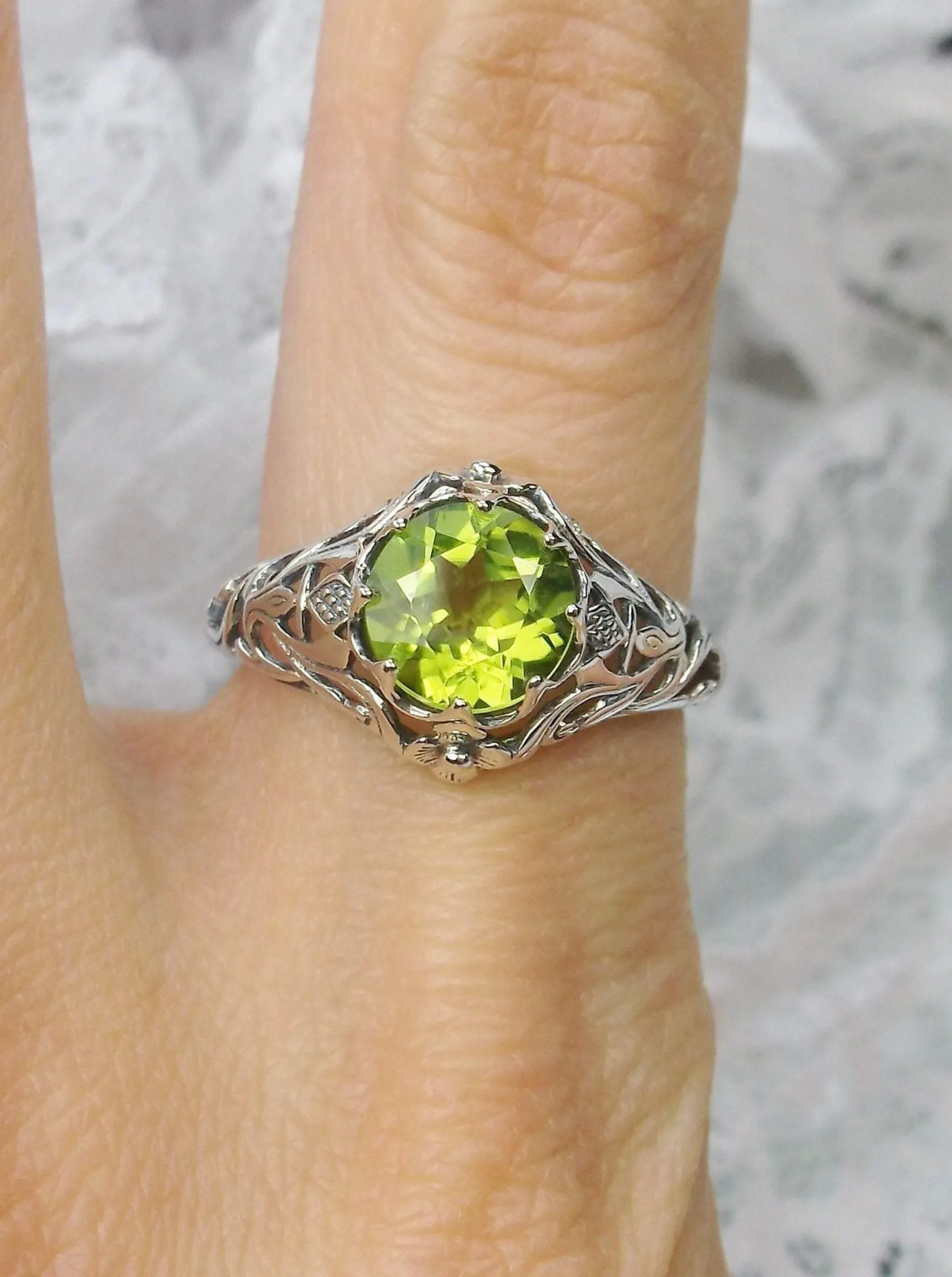 Natural Peridot Ring with Vintage Daisy Filigree Victorian Sterling Jewelry #D66