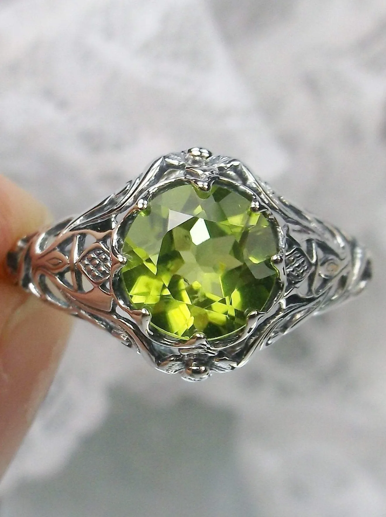 Natural Peridot Ring with Vintage Daisy Filigree Victorian Sterling Jewelry #D66