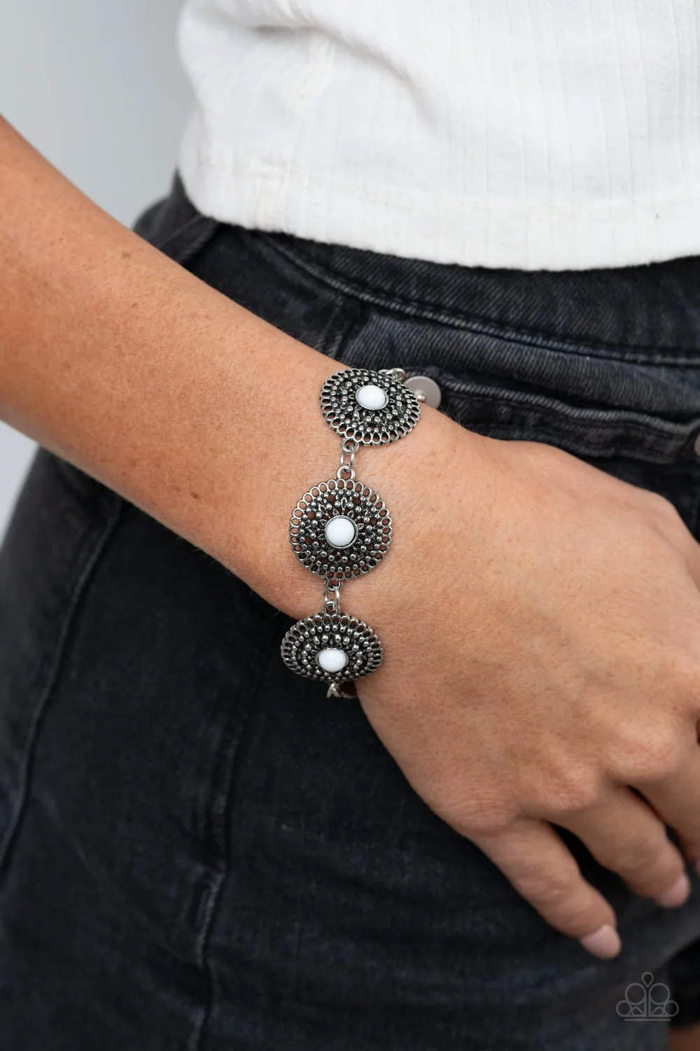 Paparazzi Accessories - Mojave Mandalas - White Bracelet