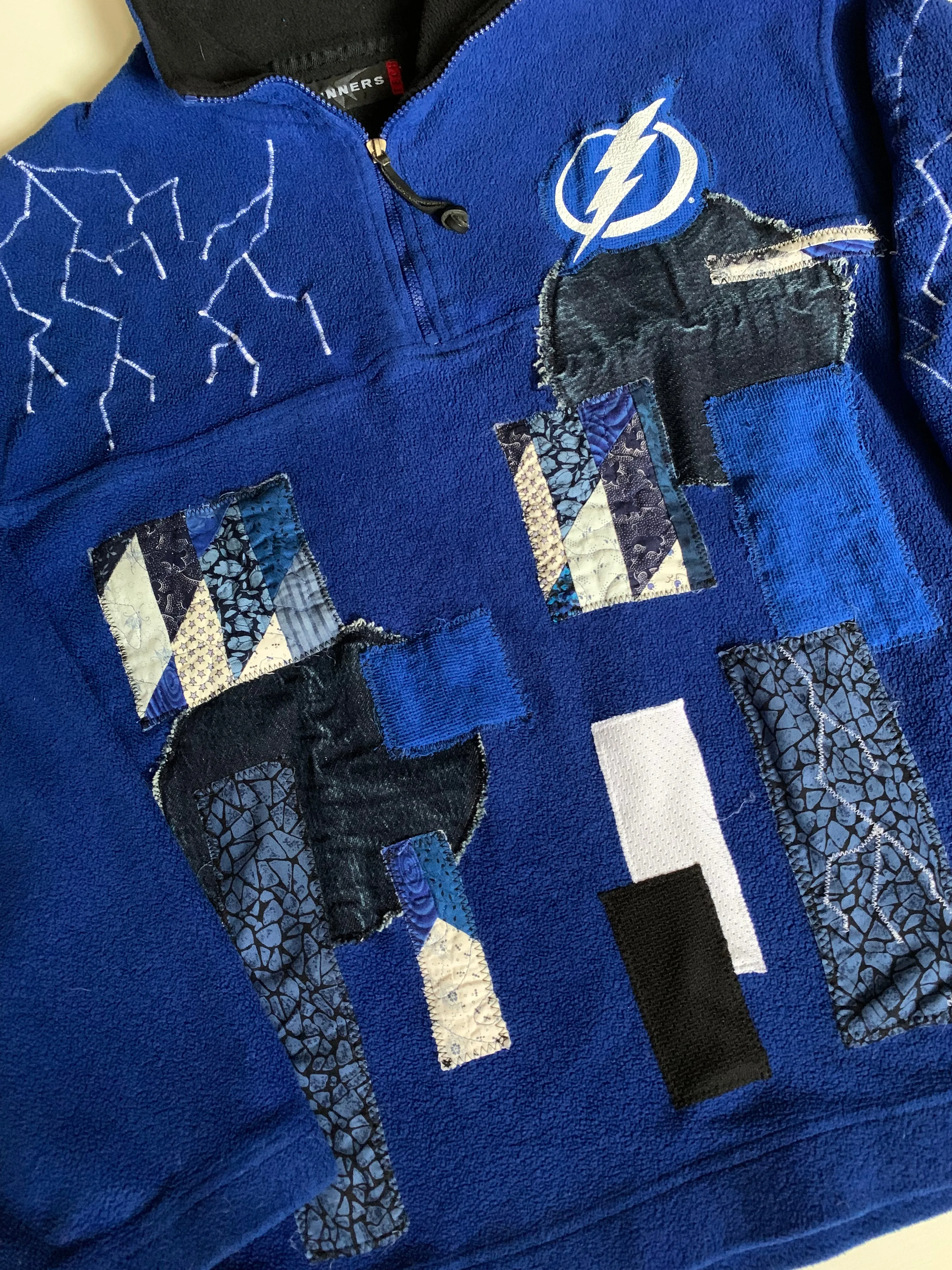 "1 of 1" Tampa Bay Lighting Patch-worked 1/4 Zip Fleece Sweater (L)