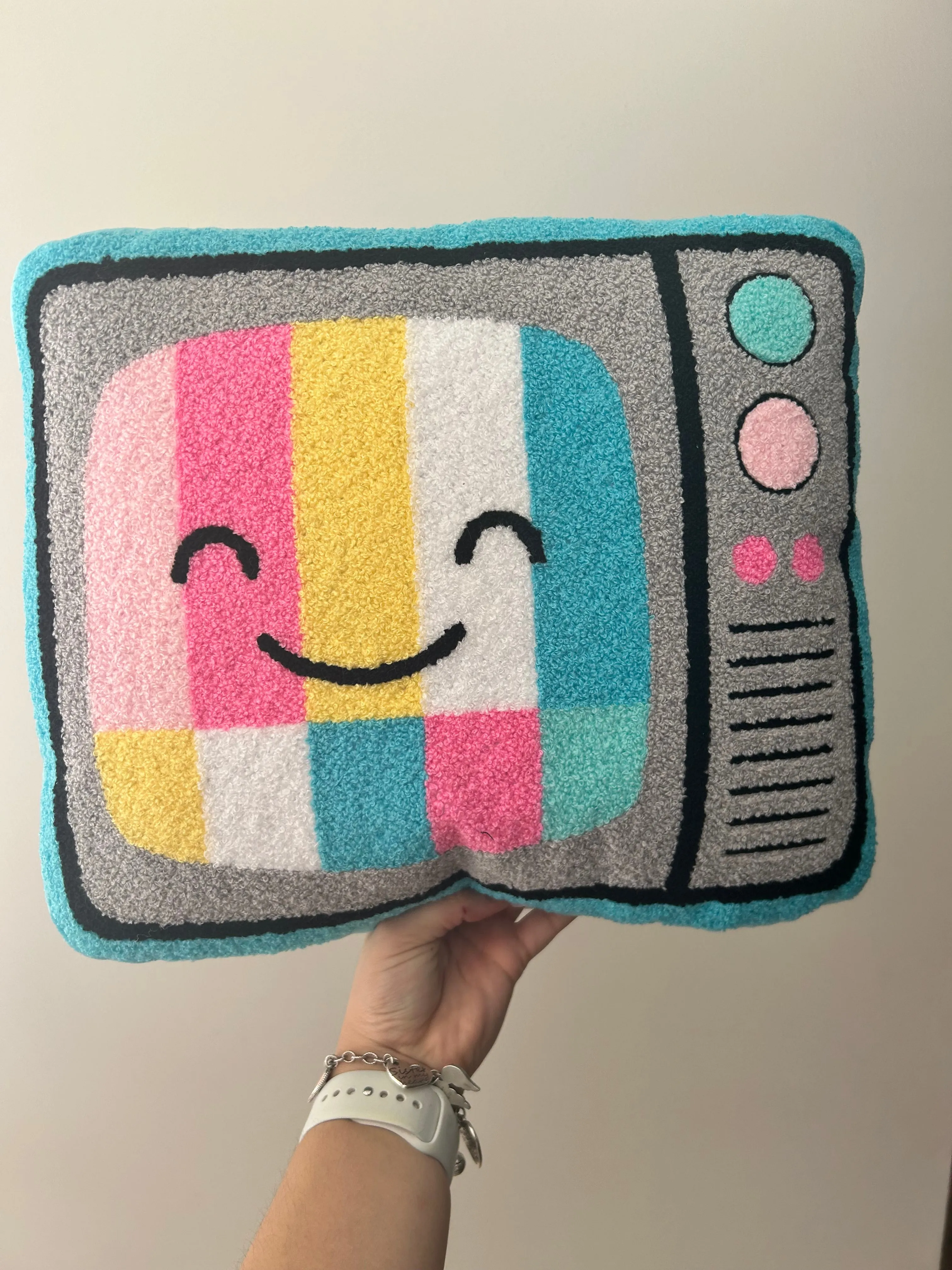 RETRO TELE CHENILLE PLUSH