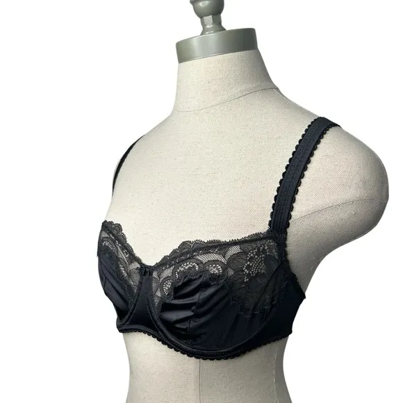 Skims Kim Kardashian Stretch Satin Lace Unlined Balconette Bra in Black Onyx 32C