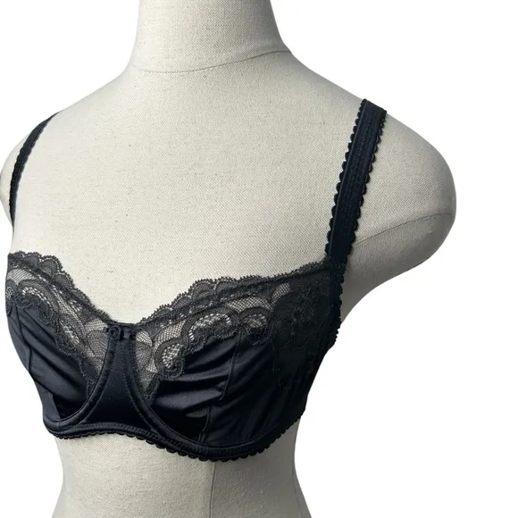 Skims Kim Kardashian Stretch Satin Lace Unlined Balconette Bra in Black Onyx 32C