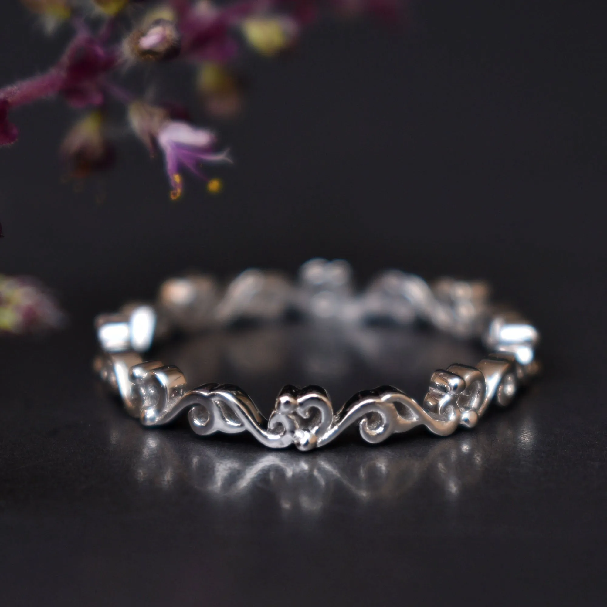 Solid Gold Ivy Vine Floral Dainty Wedding Ring