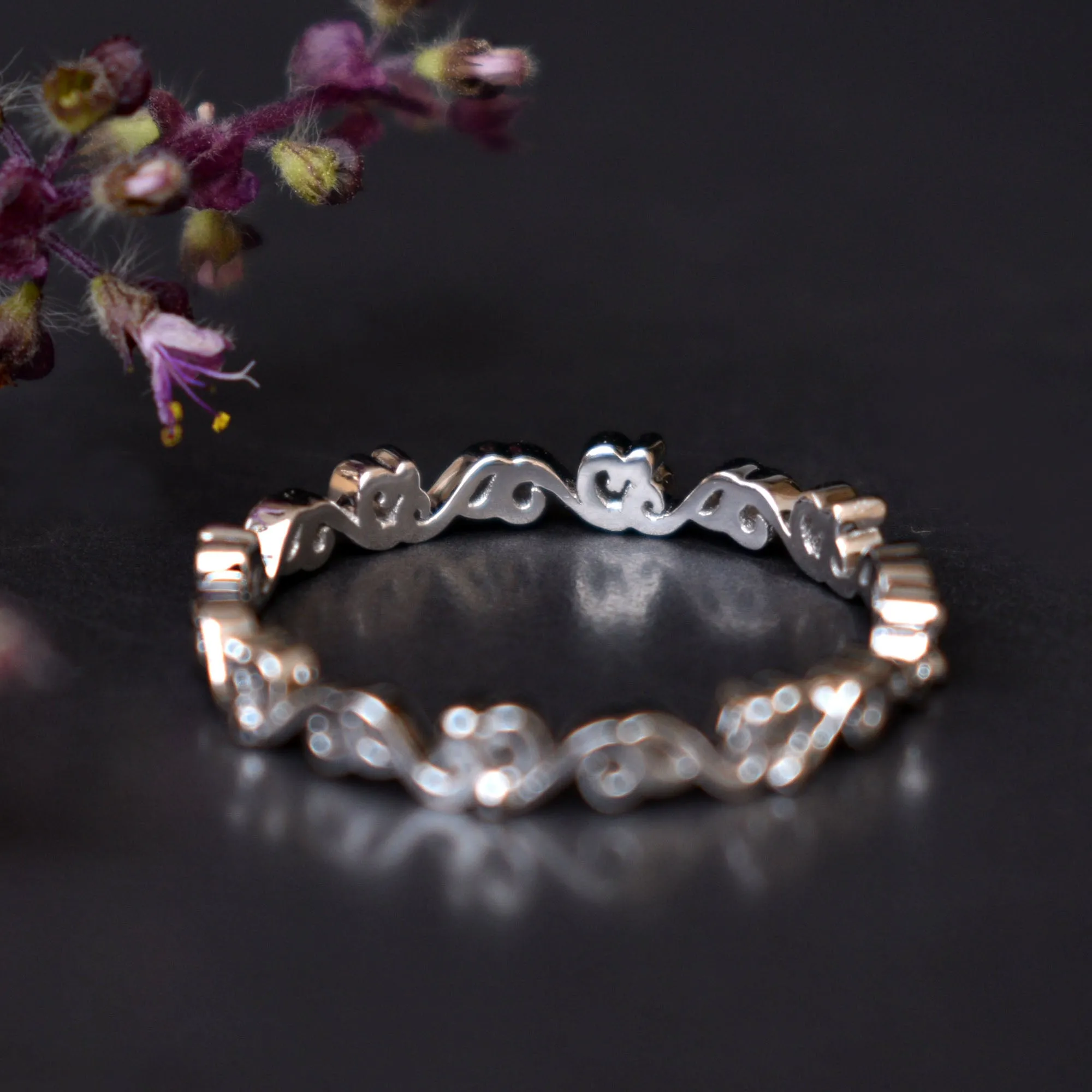 Solid Gold Ivy Vine Floral Dainty Wedding Ring