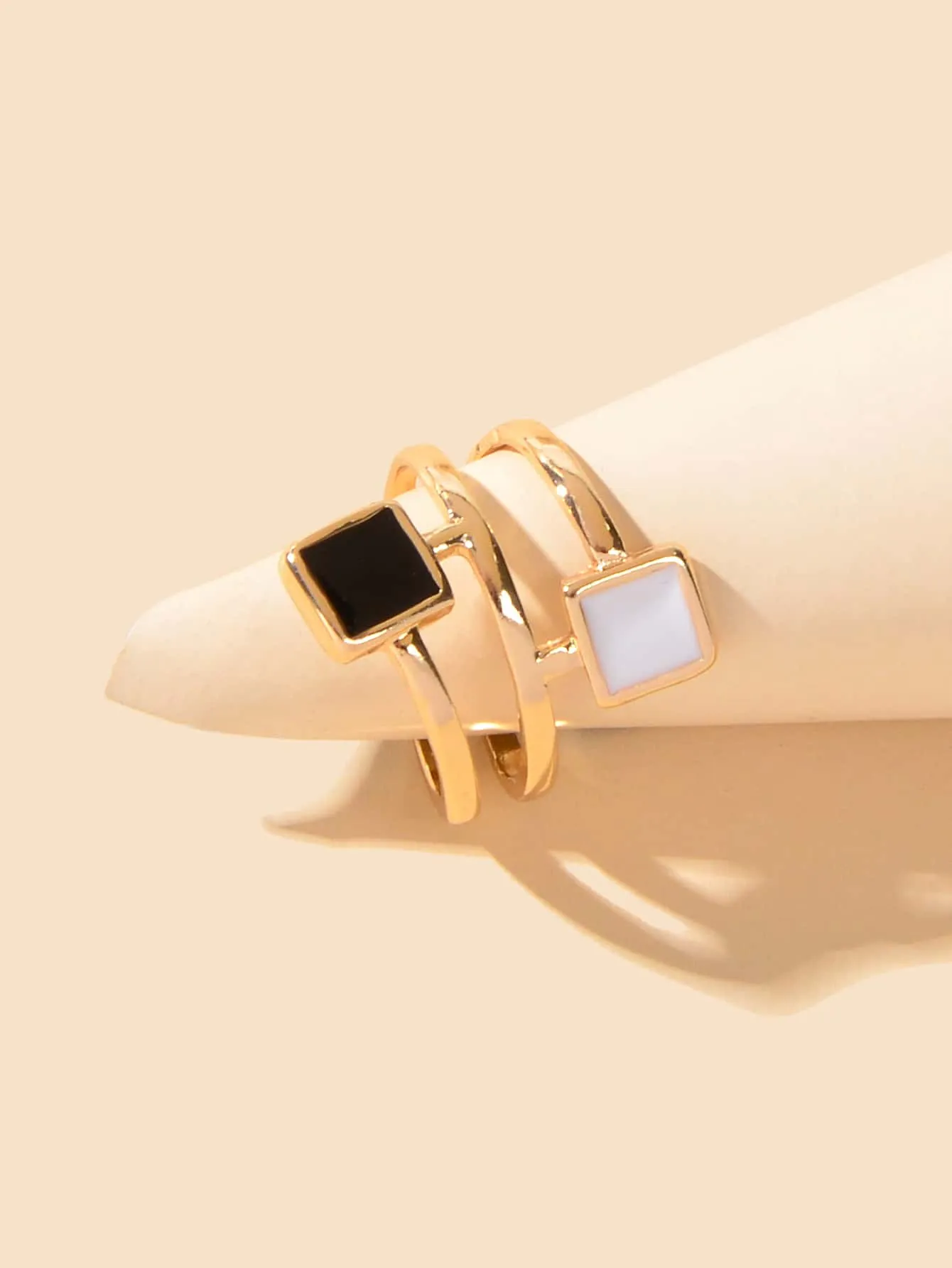 Two Tone Geometric Decor Ring - Gold