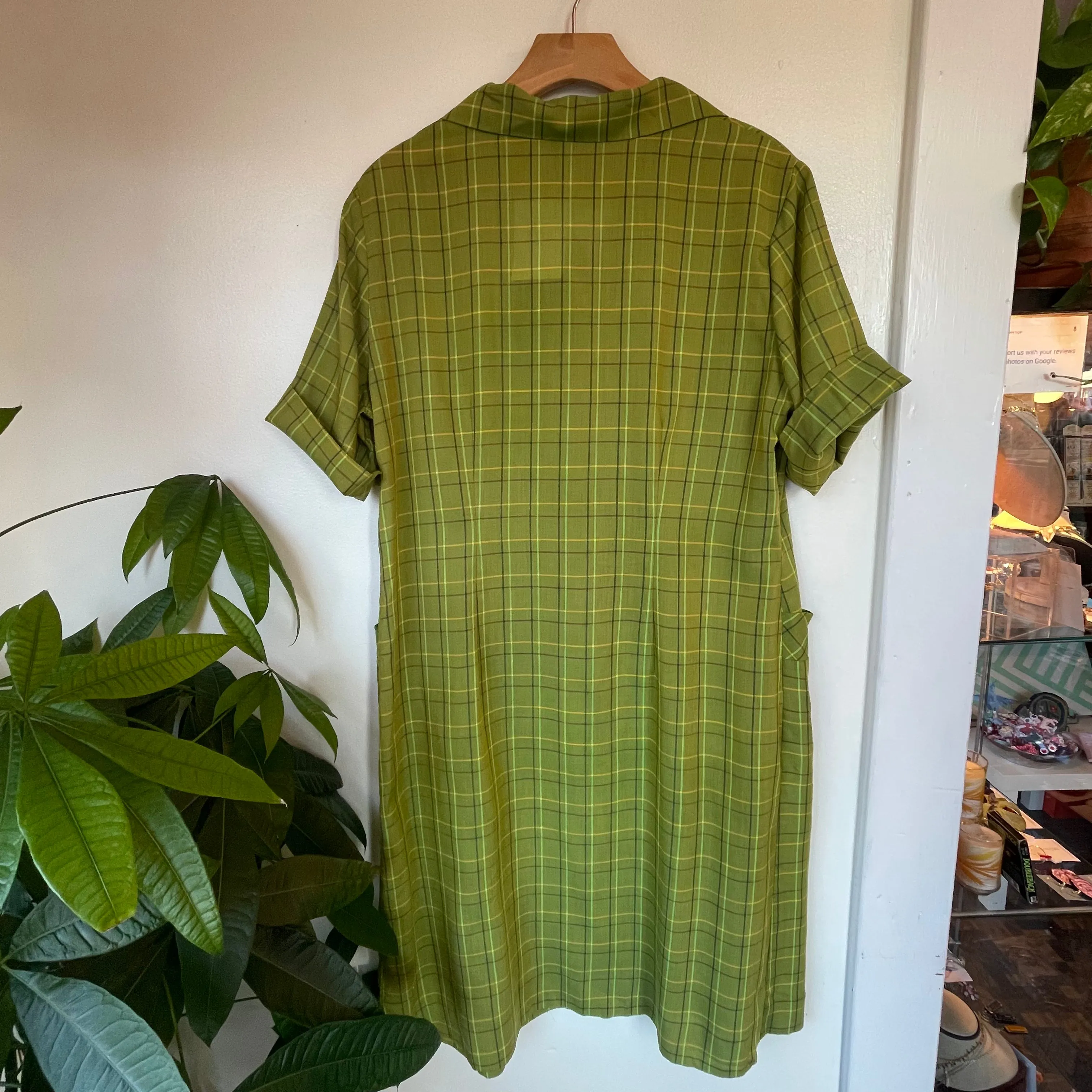 Vintage 1960s Shaker Square Plaid House Dress // Size XL (HT2353)