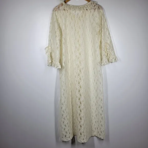 Vintage 70s Komar Cream Lace Duster Robe Dress Button Front Ruffles Small Boho