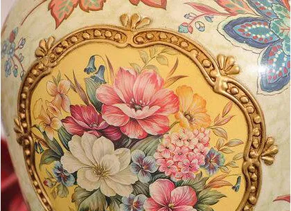Vintage Collection - Ceramic Table Lamp with Hand Painted Flowers