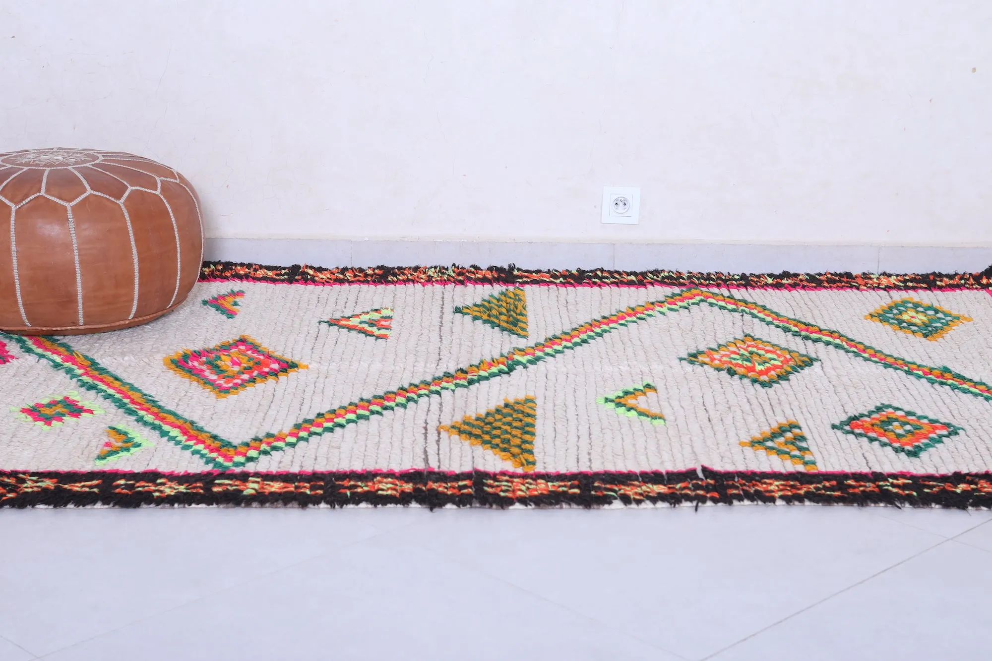 Vintage Moroccan Azilal Rug - Handwoven 4.6 X 8.6 Feet