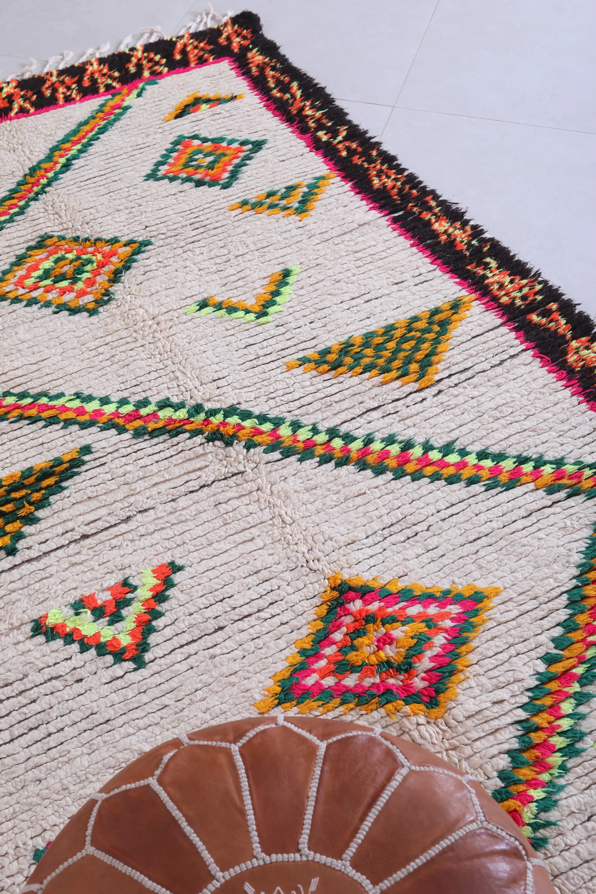 Vintage Moroccan Azilal Rug - Handwoven 4.6 X 8.6 Feet