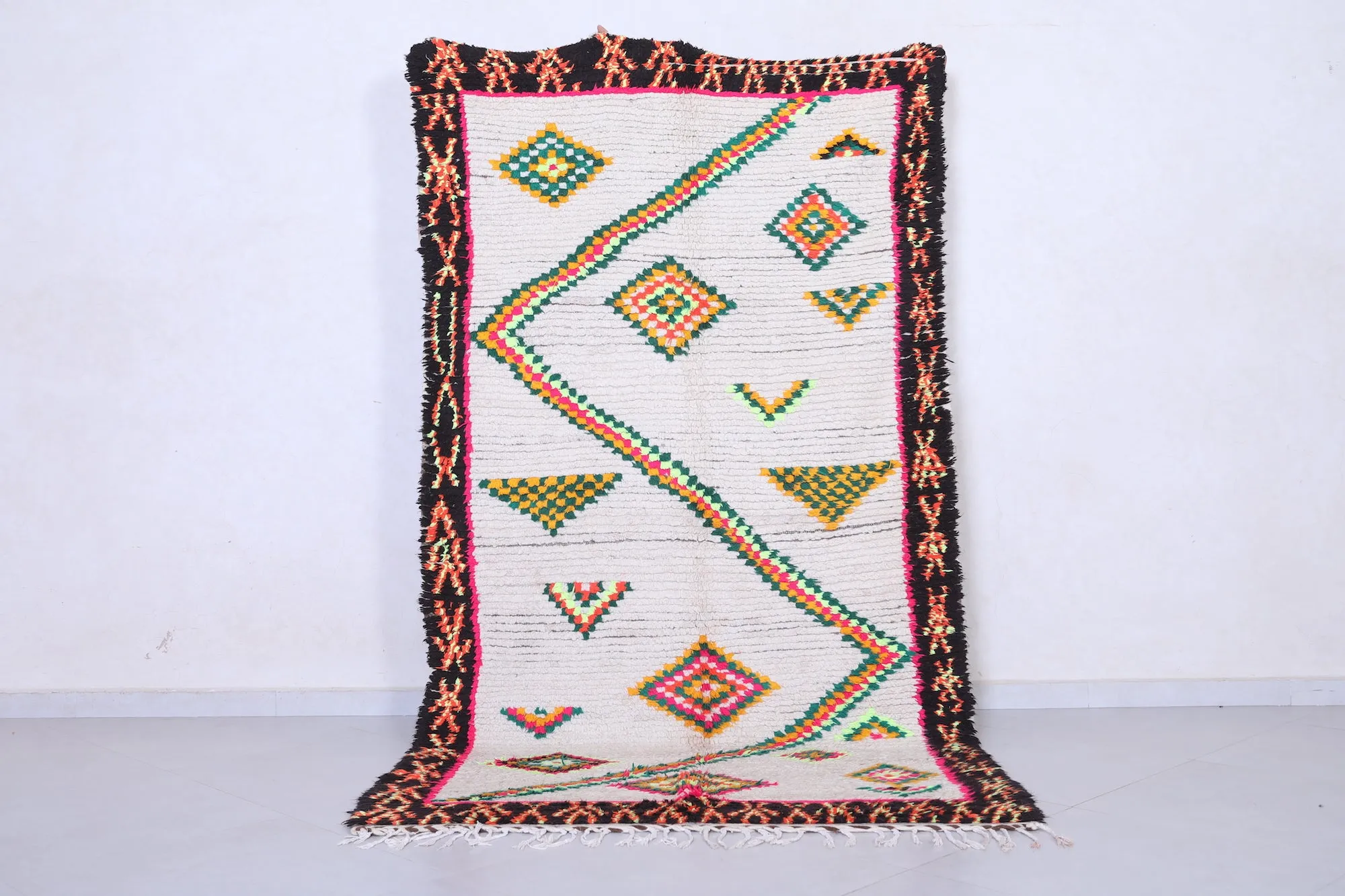 Vintage Moroccan Azilal Rug - Handwoven 4.6 X 8.6 Feet