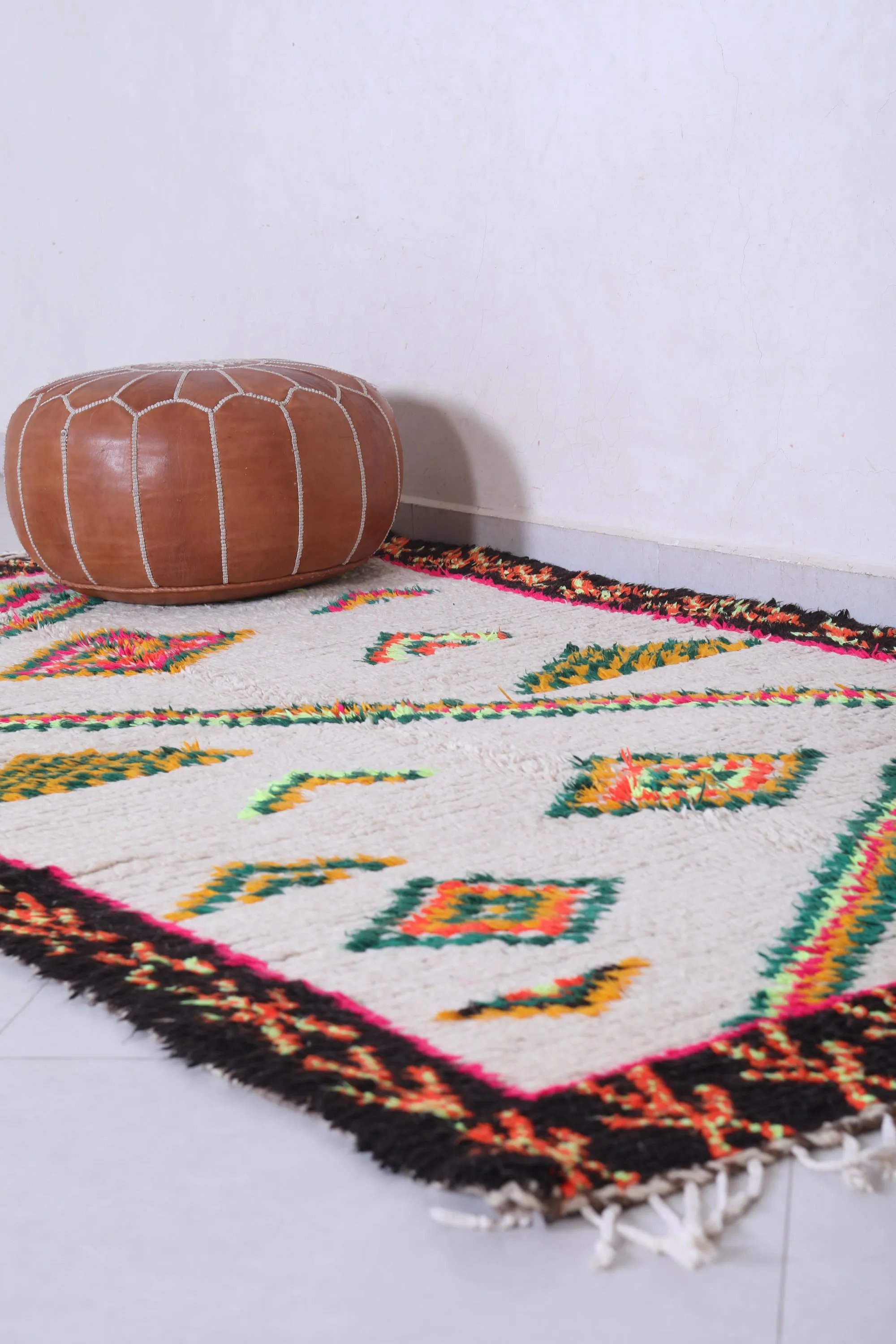 Vintage Moroccan Azilal Rug - Handwoven 4.6 X 8.6 Feet