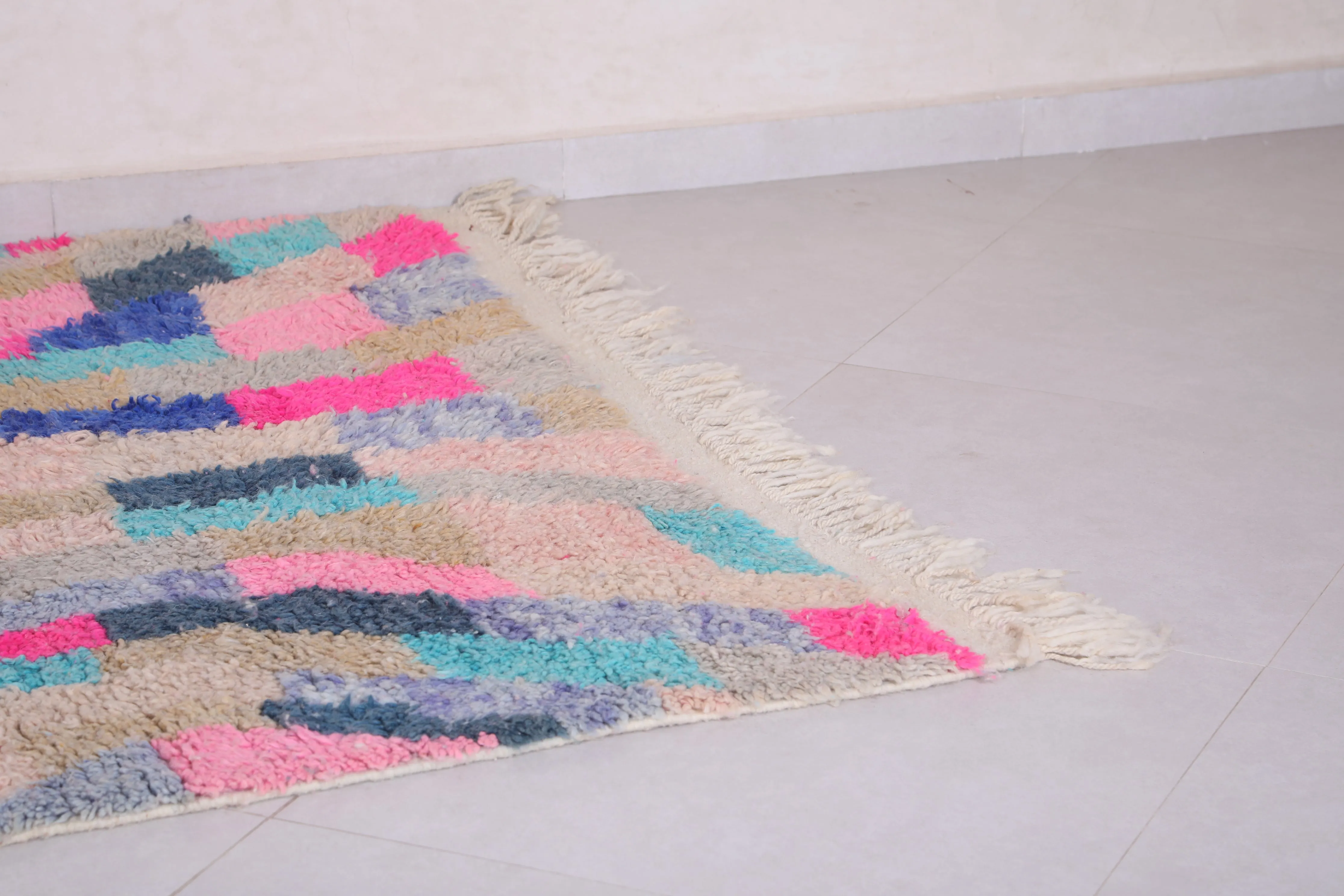 Vintage Moroccan Contemporary Rug - Handmade Wool | 4.8 x 8.2 FT